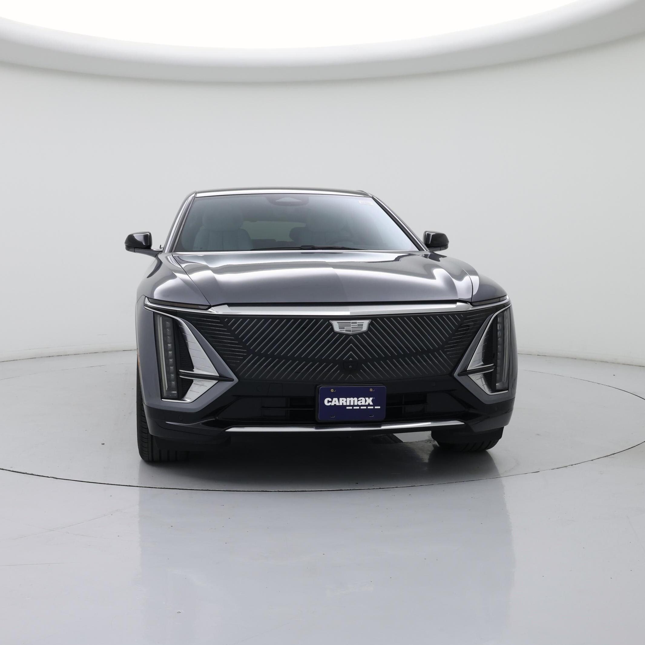 Thumbnail: 2023 Cadillac Lyriq - 5