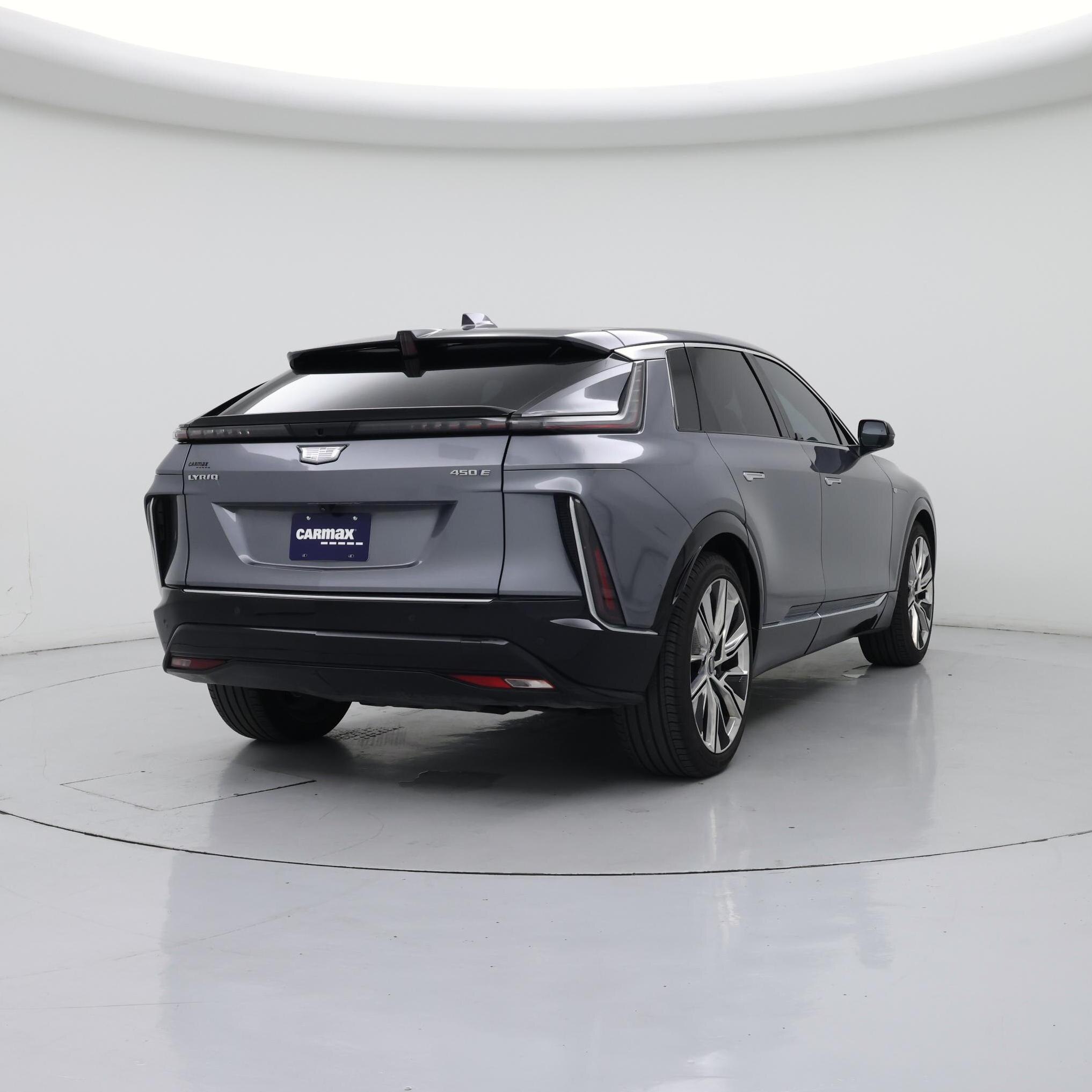 Thumbnail: 2023 Cadillac Lyriq - 8