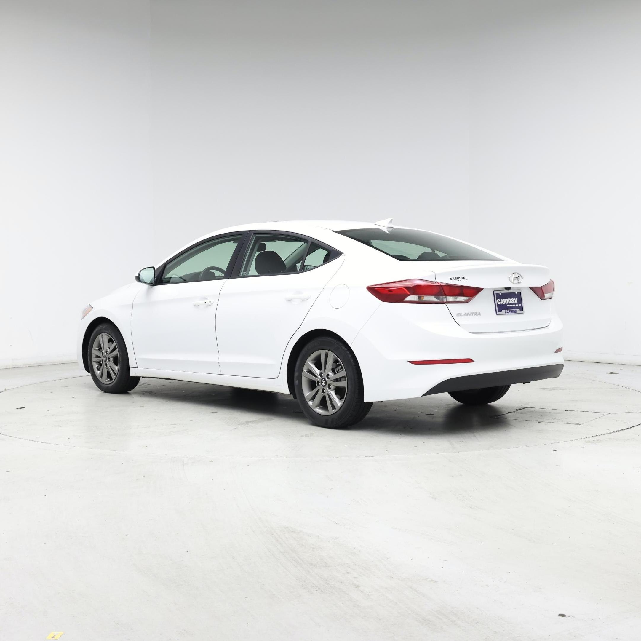 Thumbnail: 2018 Hyundai Elantra - 2