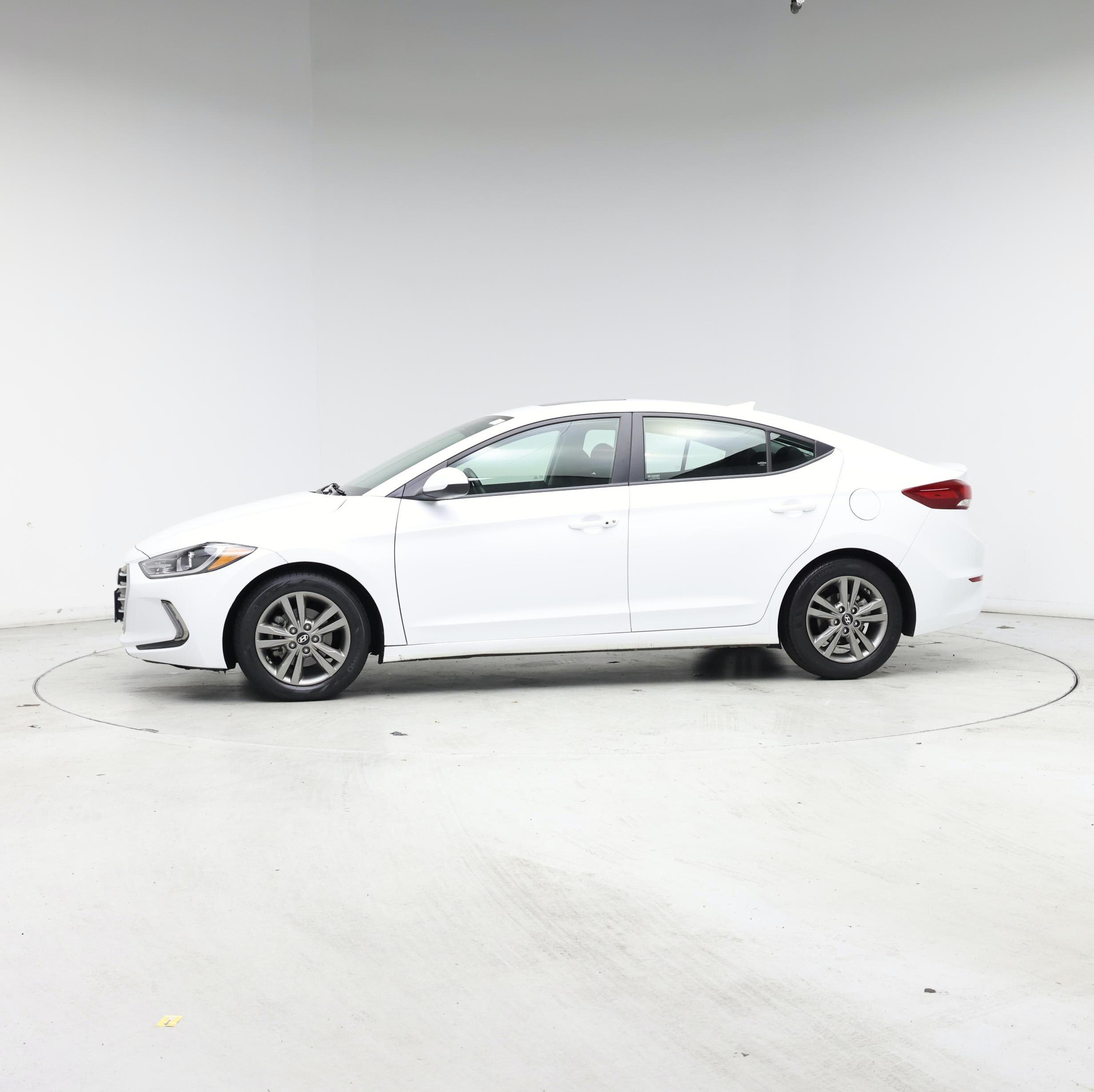 Thumbnail: 2018 Hyundai Elantra - 3