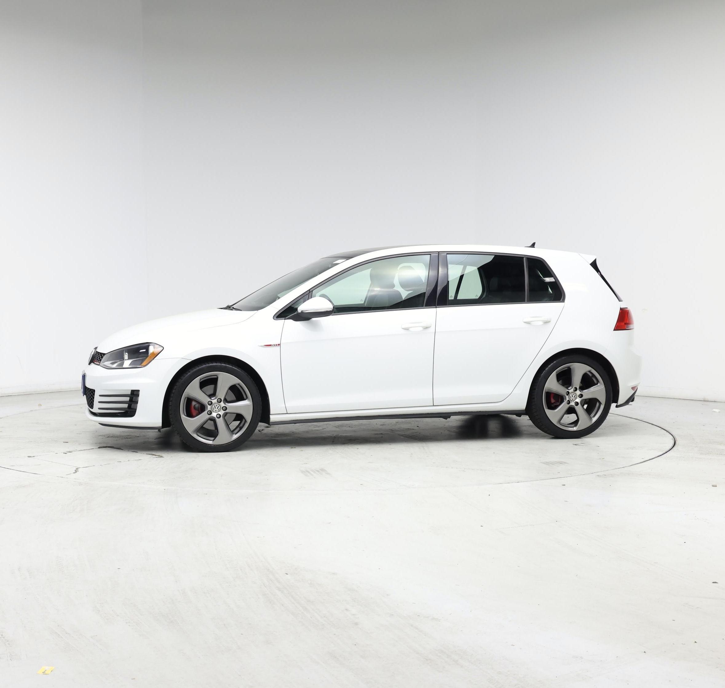 Thumbnail: 2015 Volkswagen Golf - 3