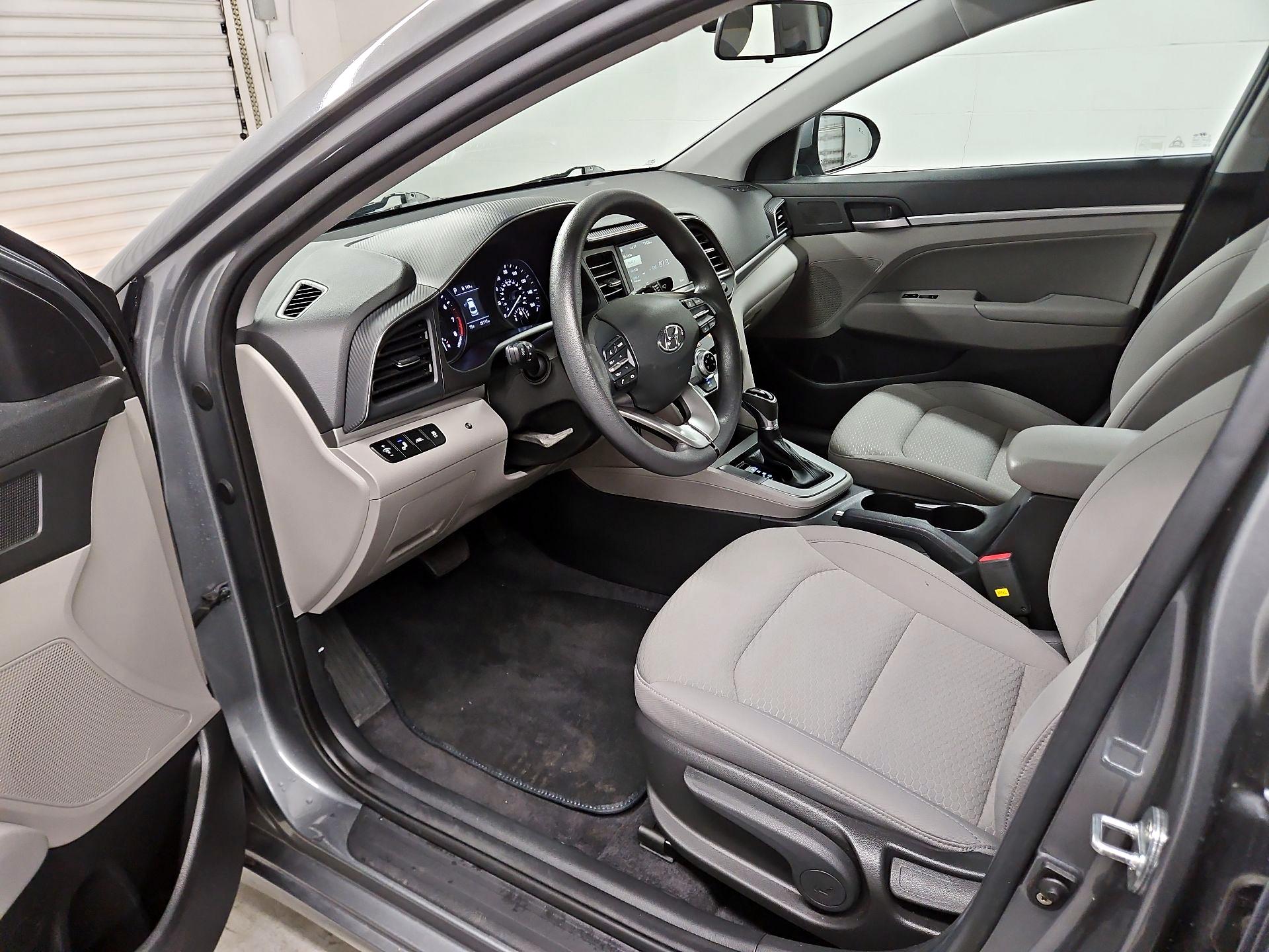 Thumbnail: 2019 Hyundai Elantra - 11