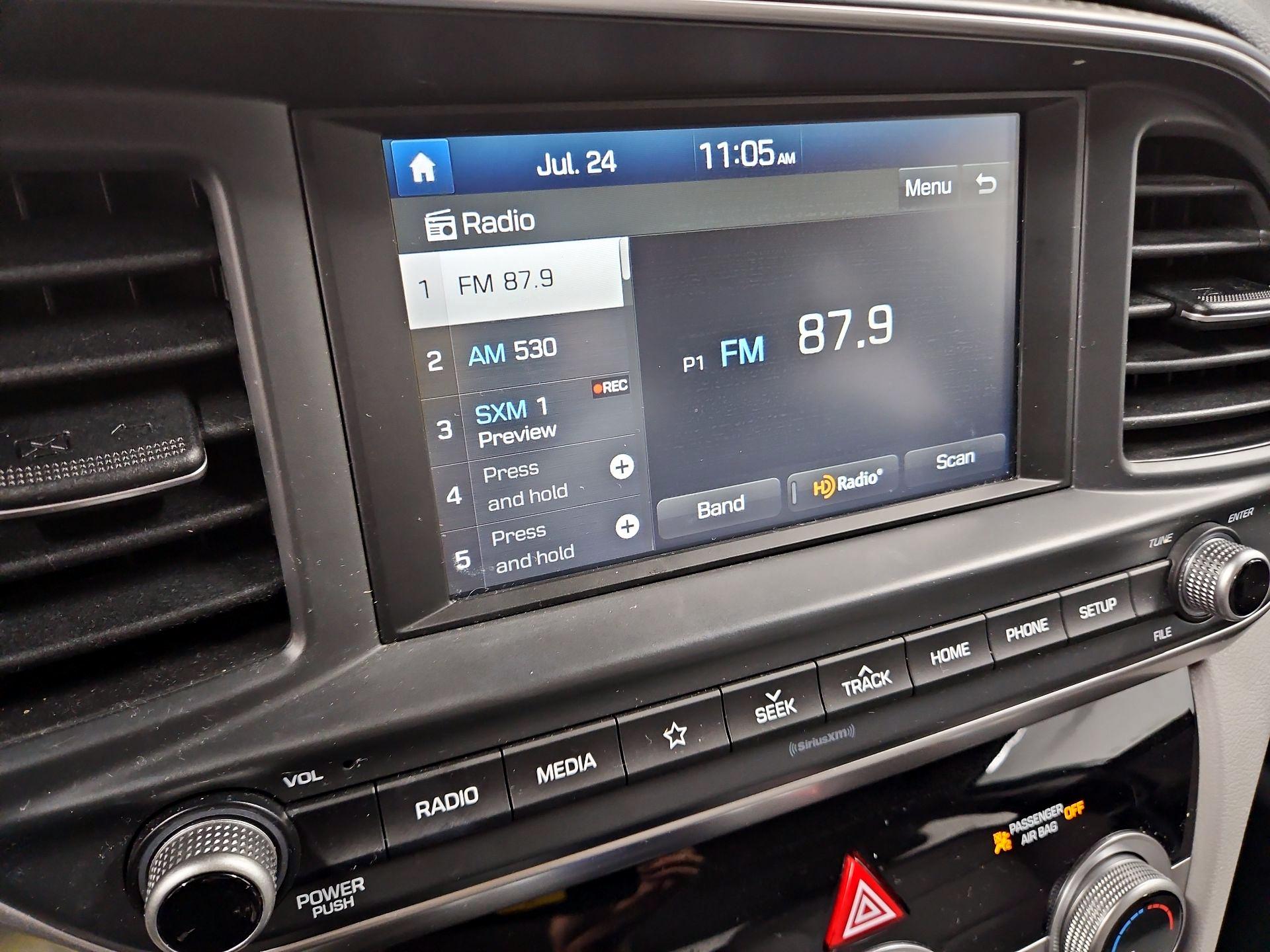 Thumbnail: 2019 Hyundai Elantra - 15