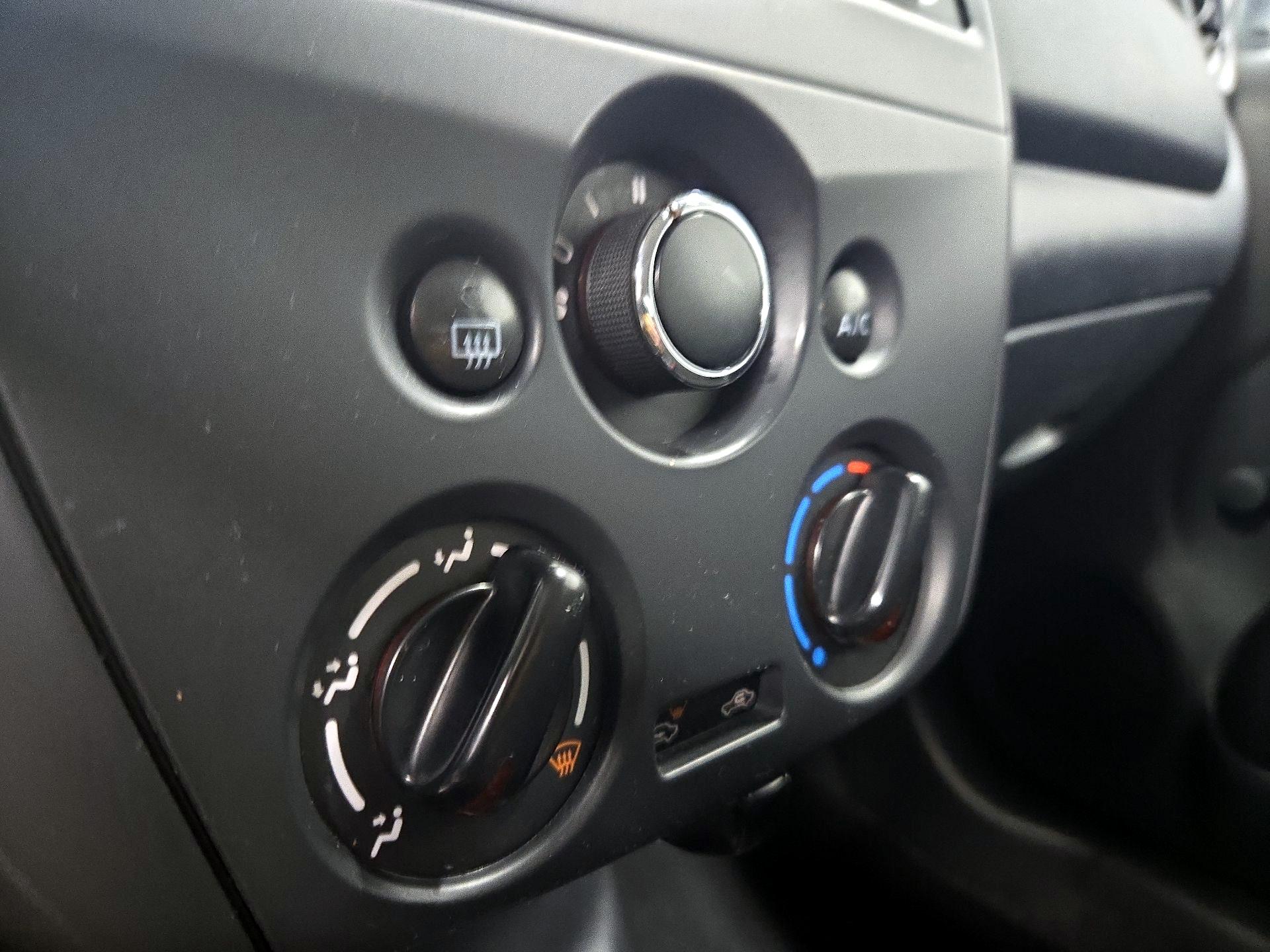 Thumbnail: 2016 Nissan Versa - 15