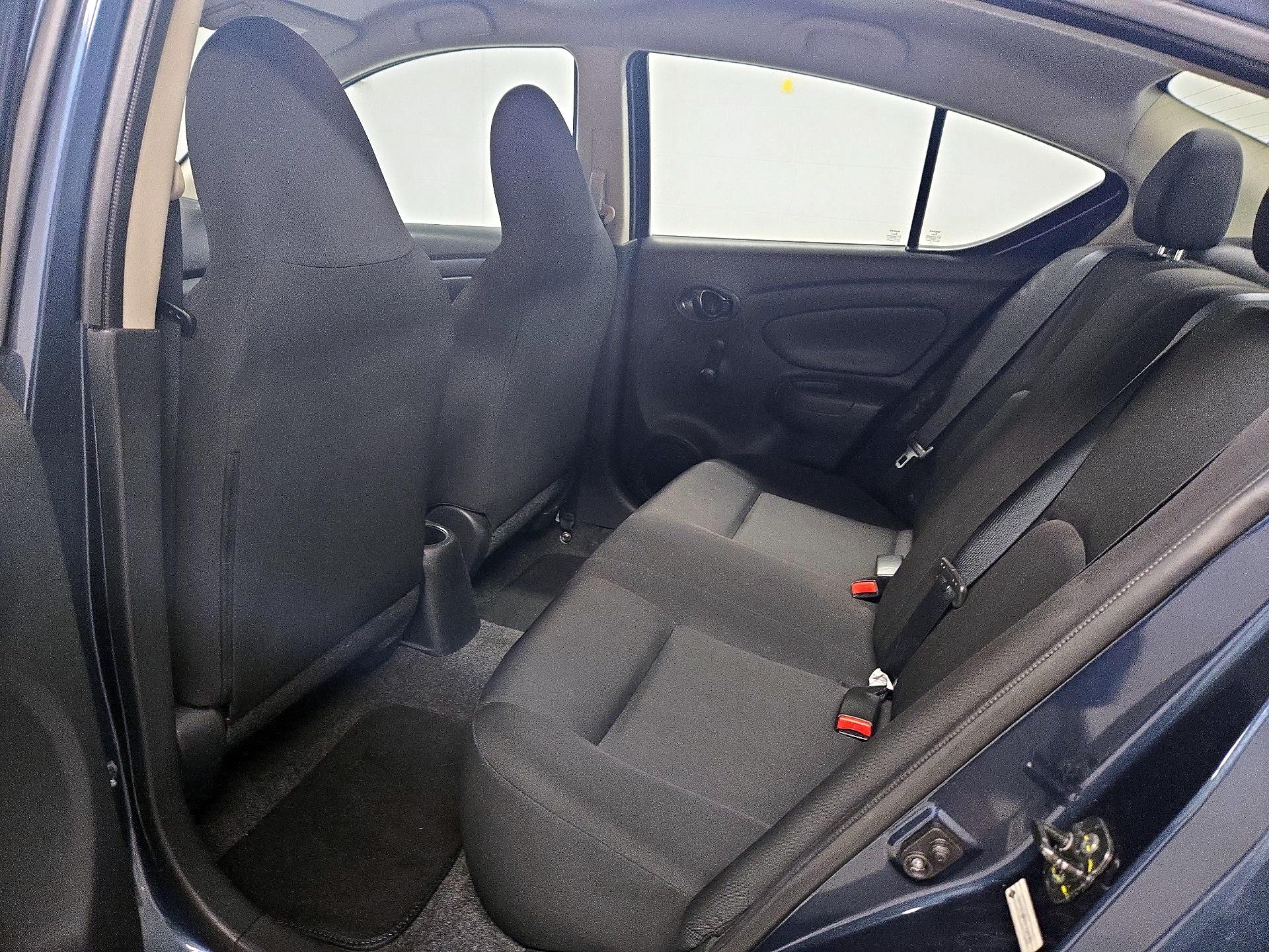 Thumbnail: 2016 Nissan Versa - 18