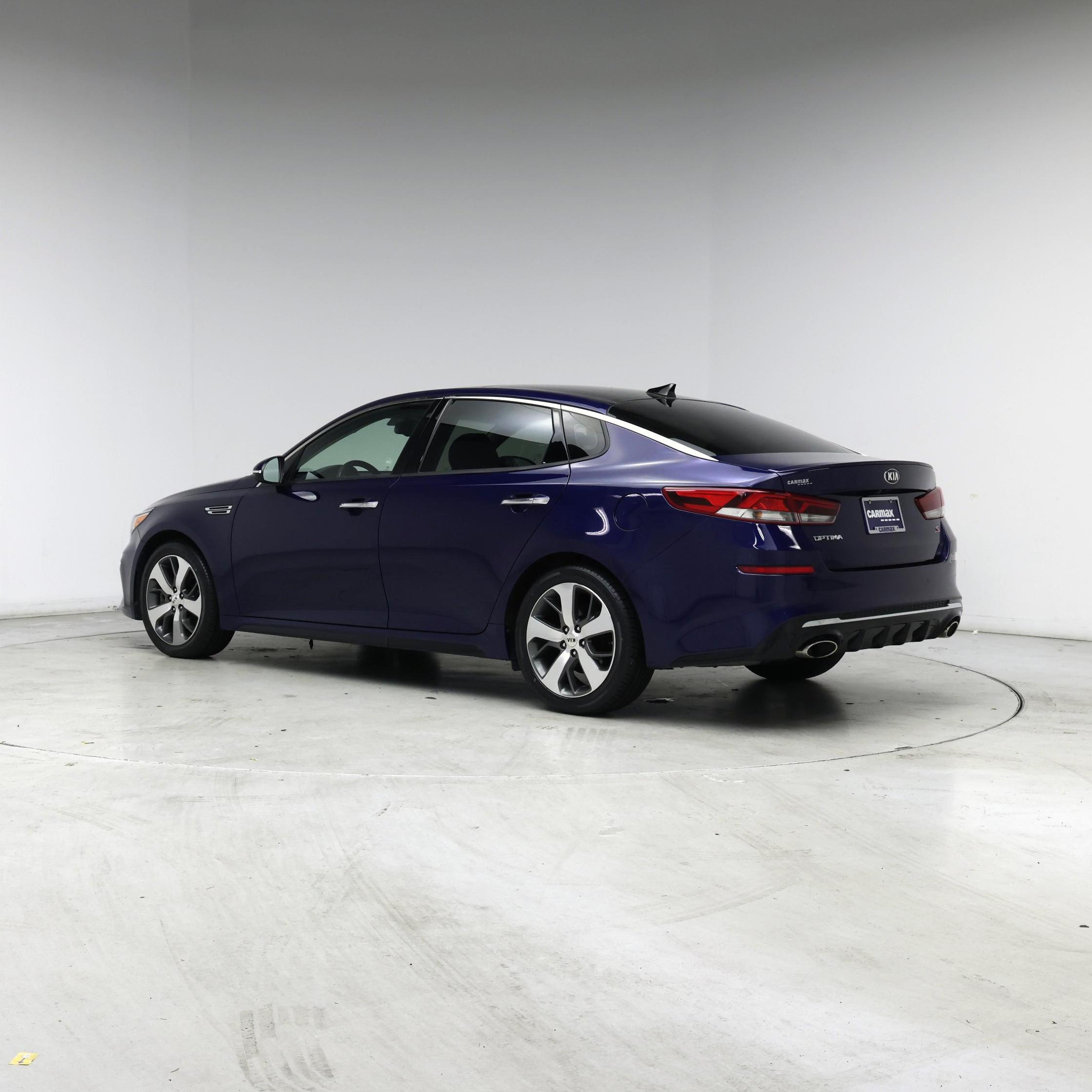 Thumbnail: 2019 Kia Optima - 2