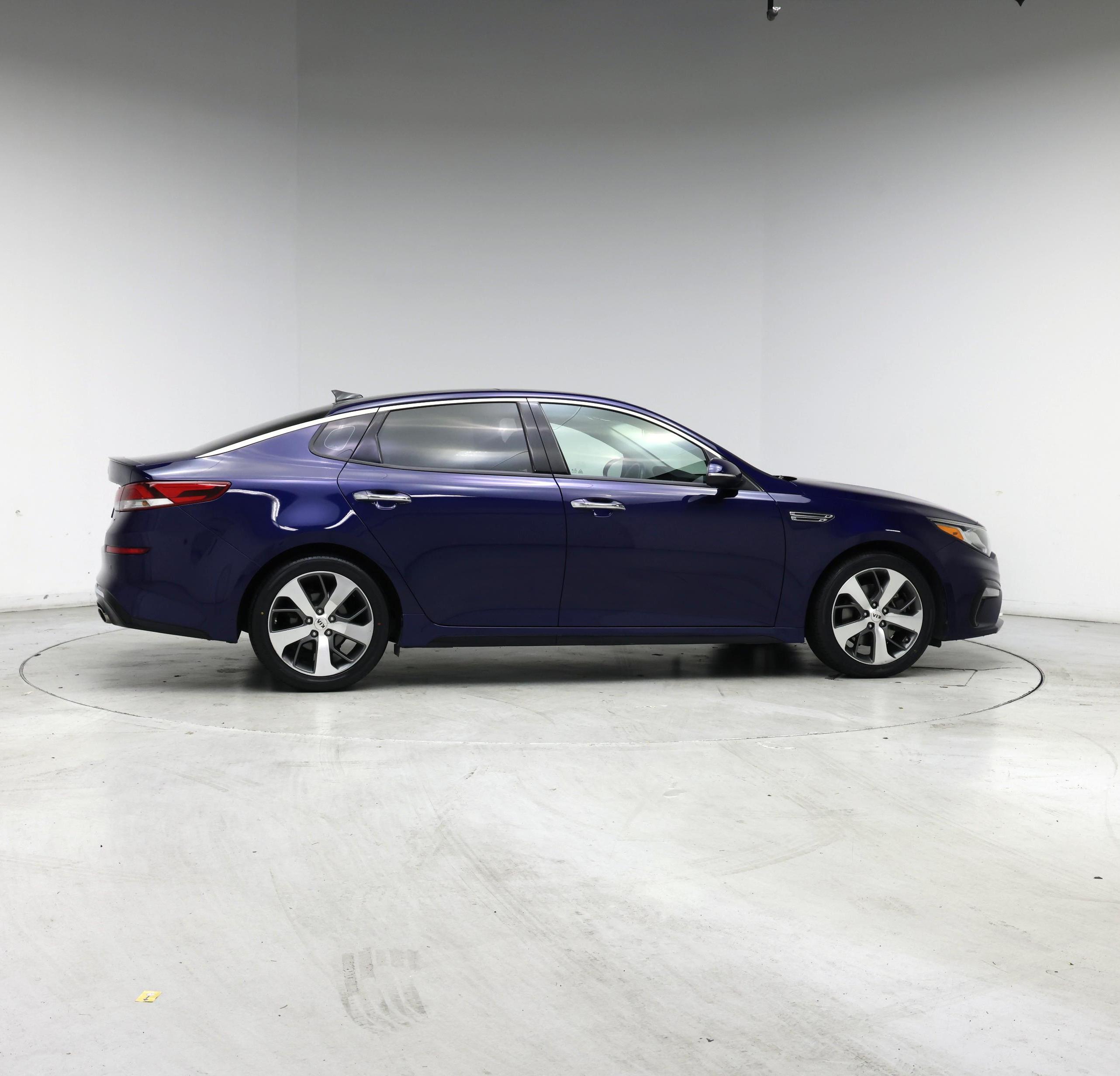 Thumbnail: 2019 Kia Optima - 7