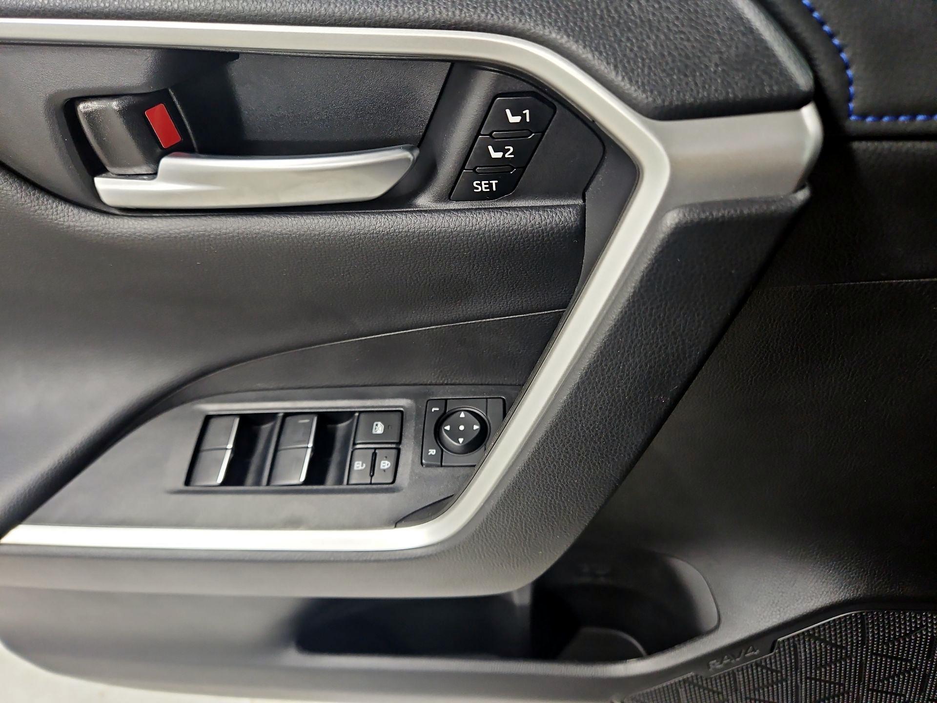 Thumbnail: 2024 Toyota RAV4 - 12