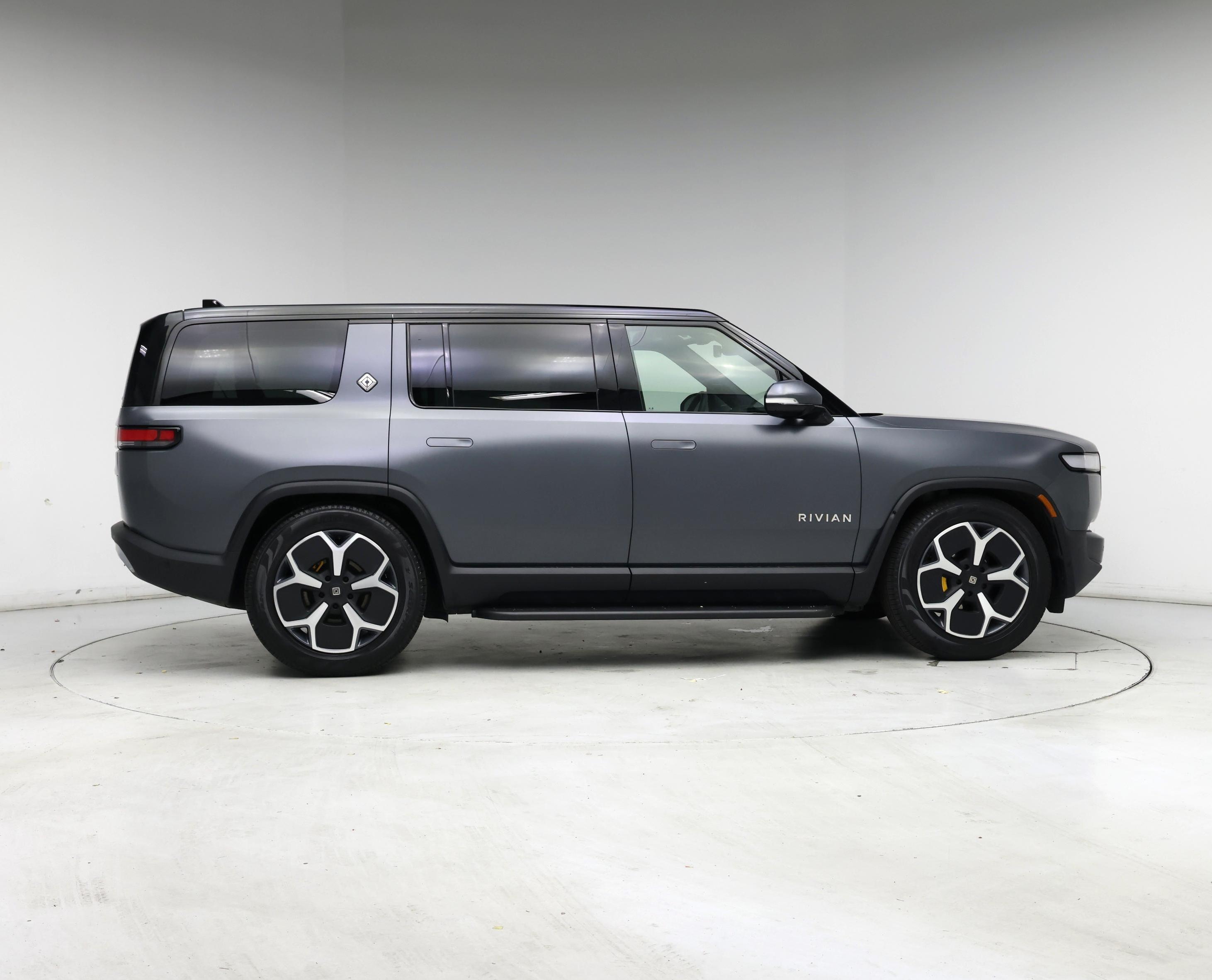 Thumbnail: 2024 Rivian R1S - 7