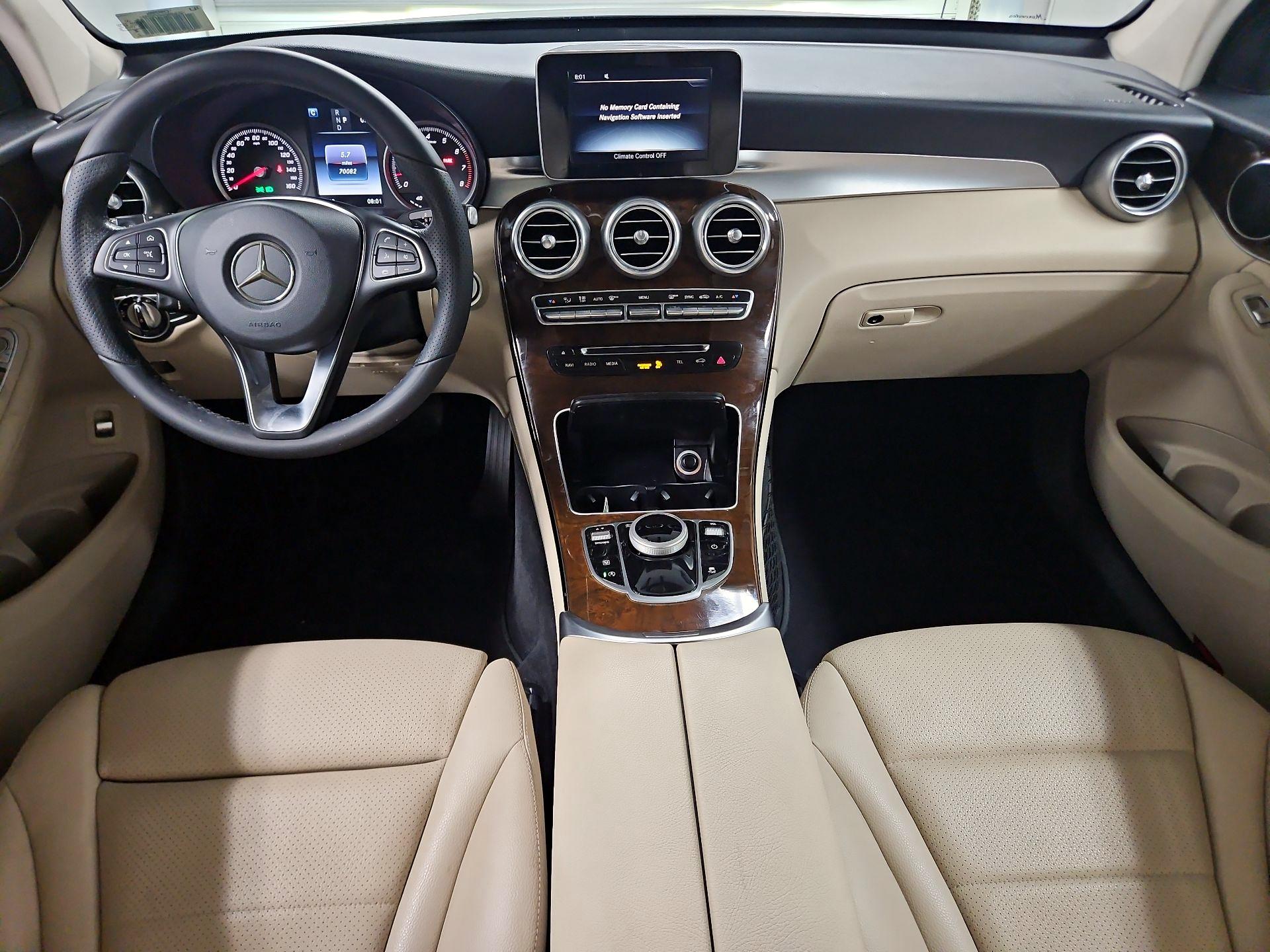 Thumbnail: 2017 Mercedes-Benz GLC - 9