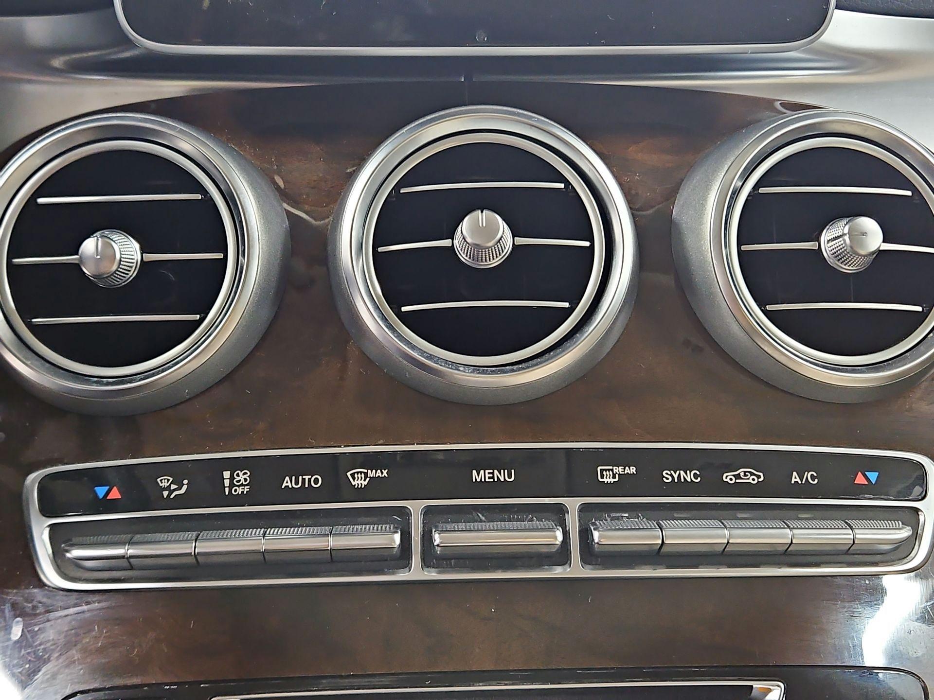 Thumbnail: 2017 Mercedes-Benz GLC - 16
