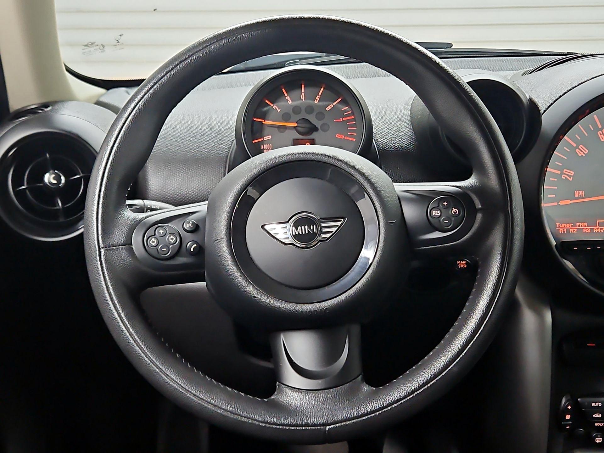 Thumbnail: 2016 MINI Cooper Countryman - 10