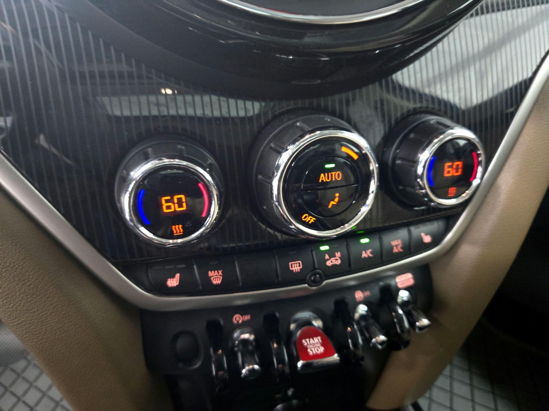 Thumbnail: 2020 MINI Cooper Countryman - 16