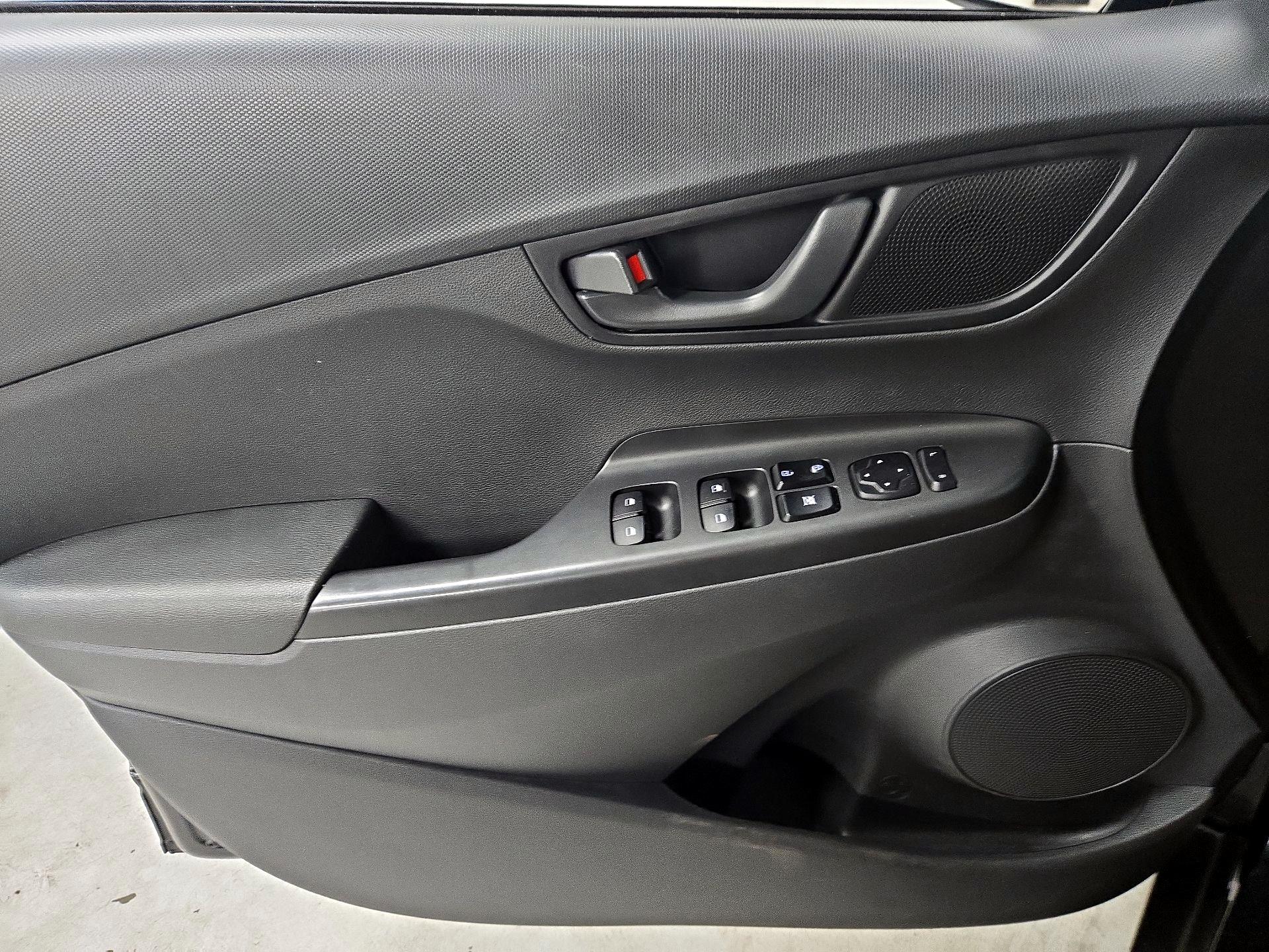 Thumbnail: 2022 Hyundai Kona - 12