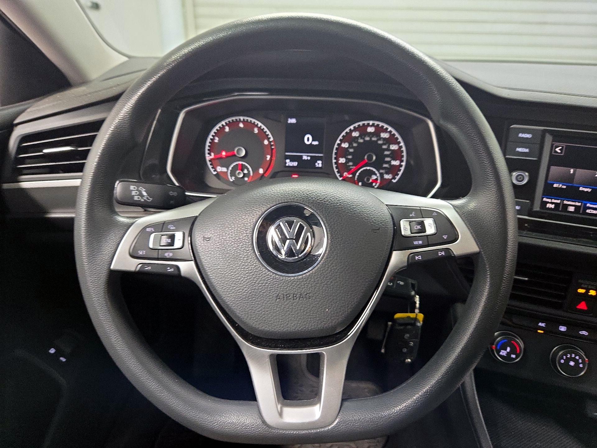 Thumbnail: 2021 Volkswagen Jetta - 10