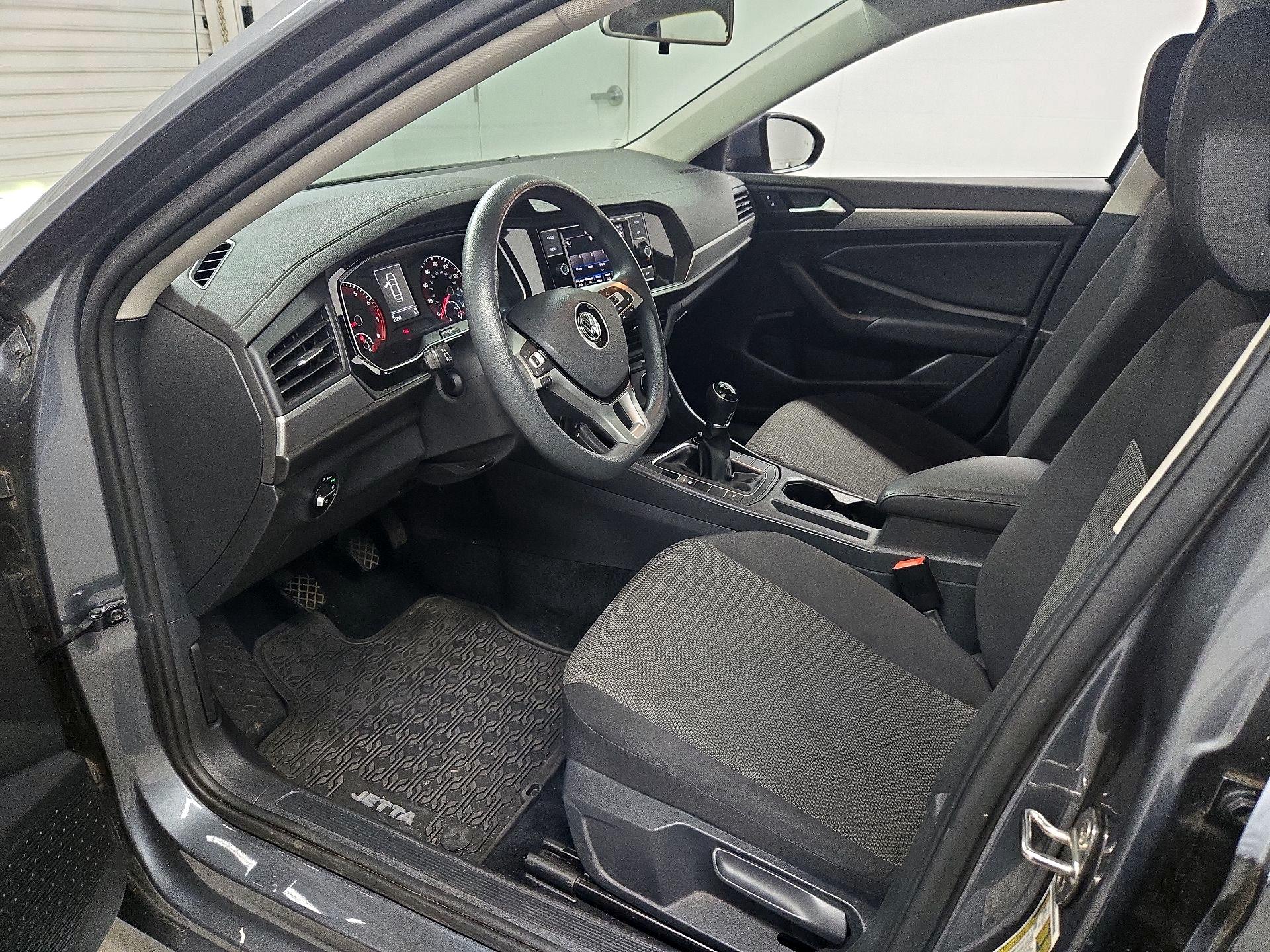 Thumbnail: 2021 Volkswagen Jetta - 11