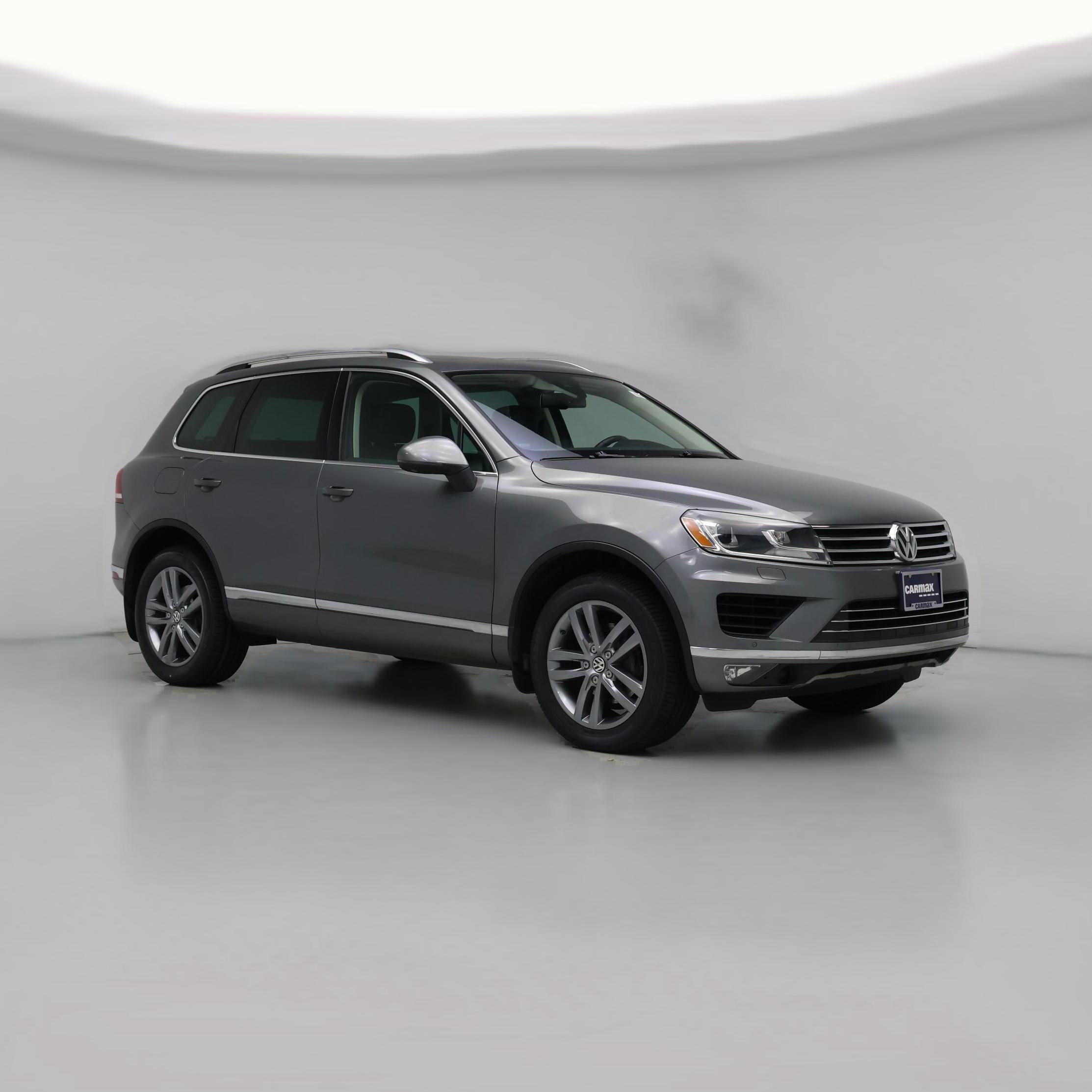 Thumbnail: 2016 Volkswagen Touareg - 1