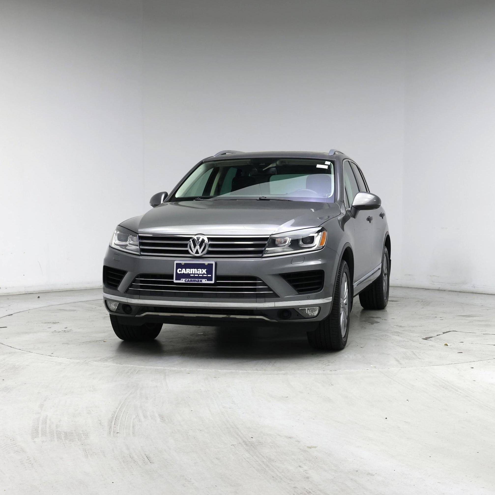 Thumbnail: 2016 Volkswagen Touareg - 4
