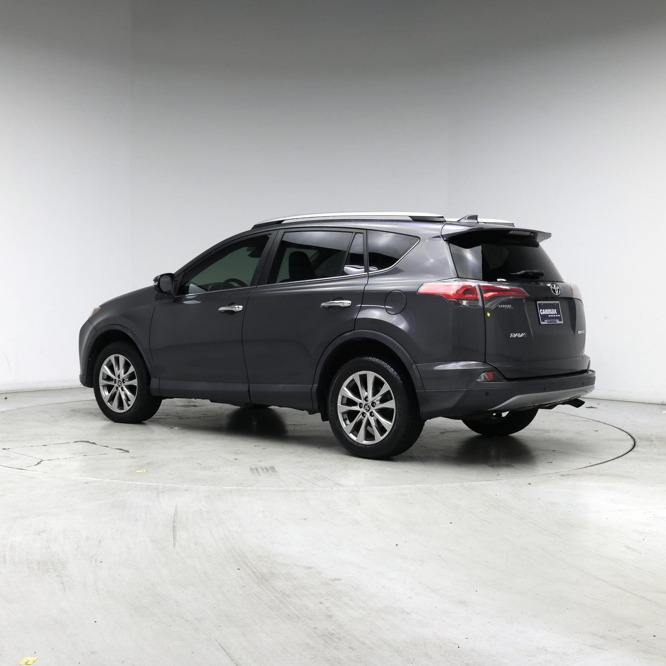 Thumbnail: 2017 Toyota RAV4 - 2