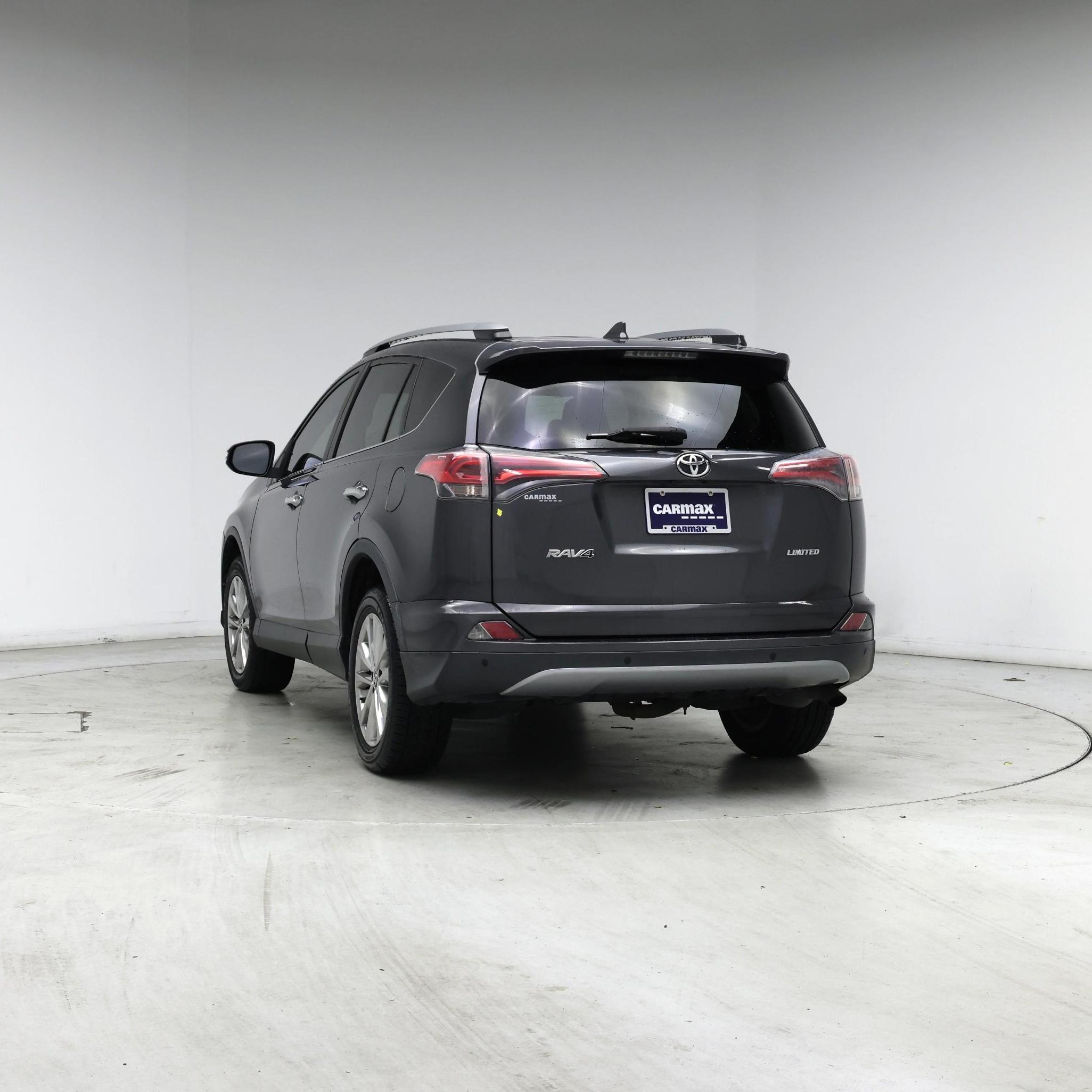 Thumbnail: 2017 Toyota RAV4 - 6