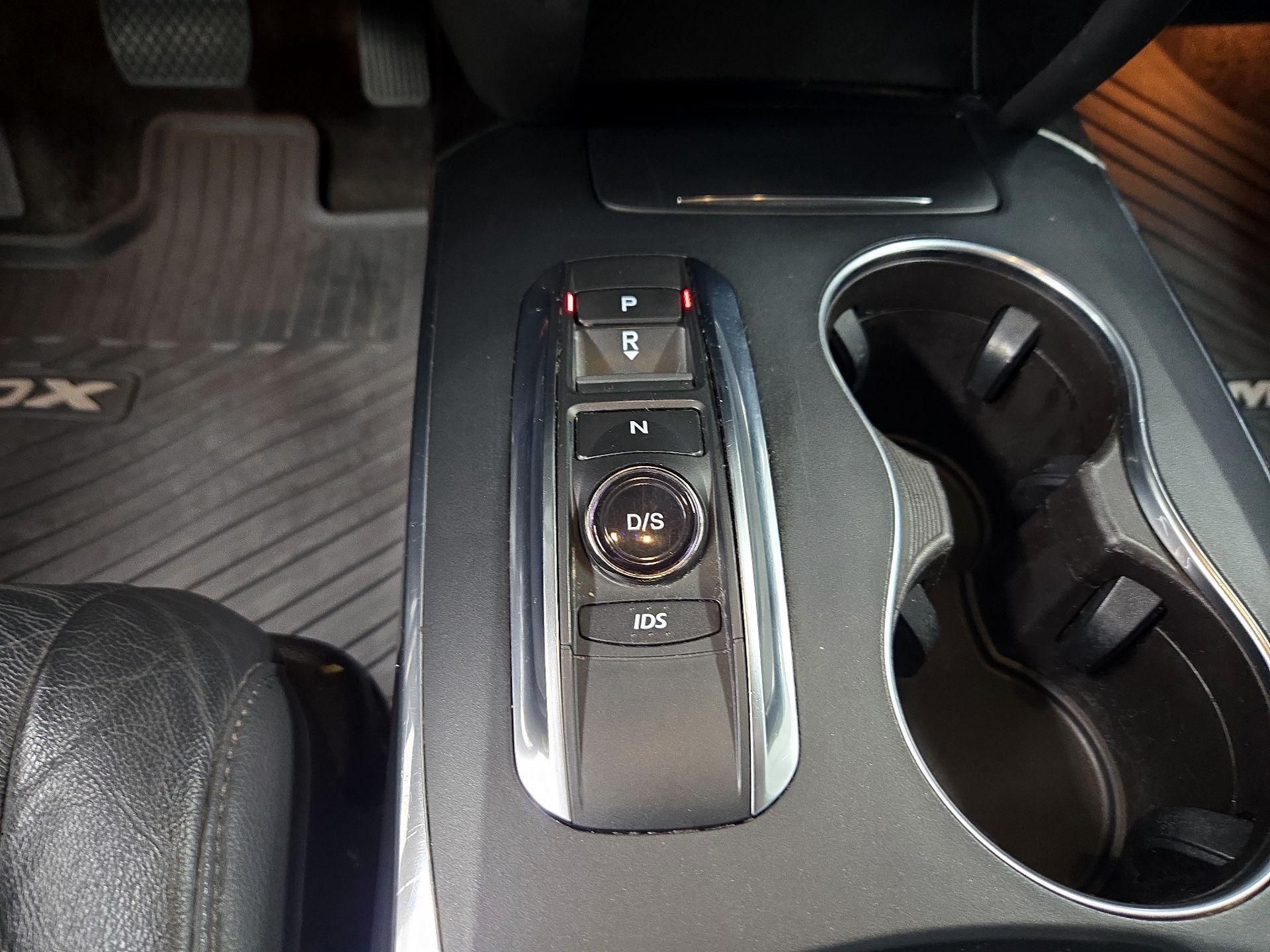 Thumbnail: 2016 Acura MDX - 18