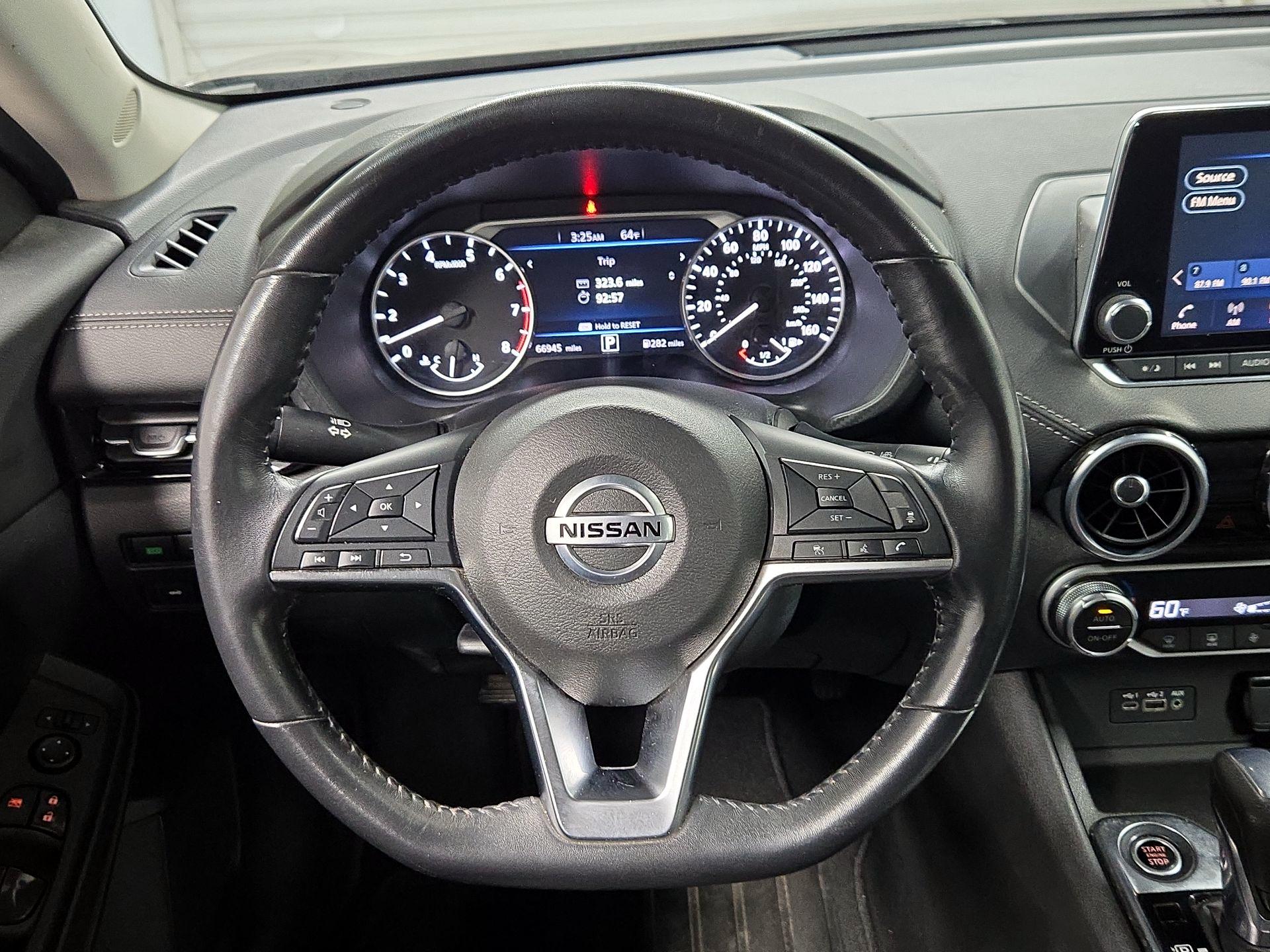 Thumbnail: 2020 Nissan Sentra - 10