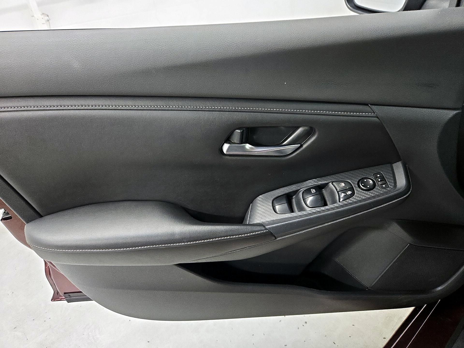 Thumbnail: 2020 Nissan Sentra - 12