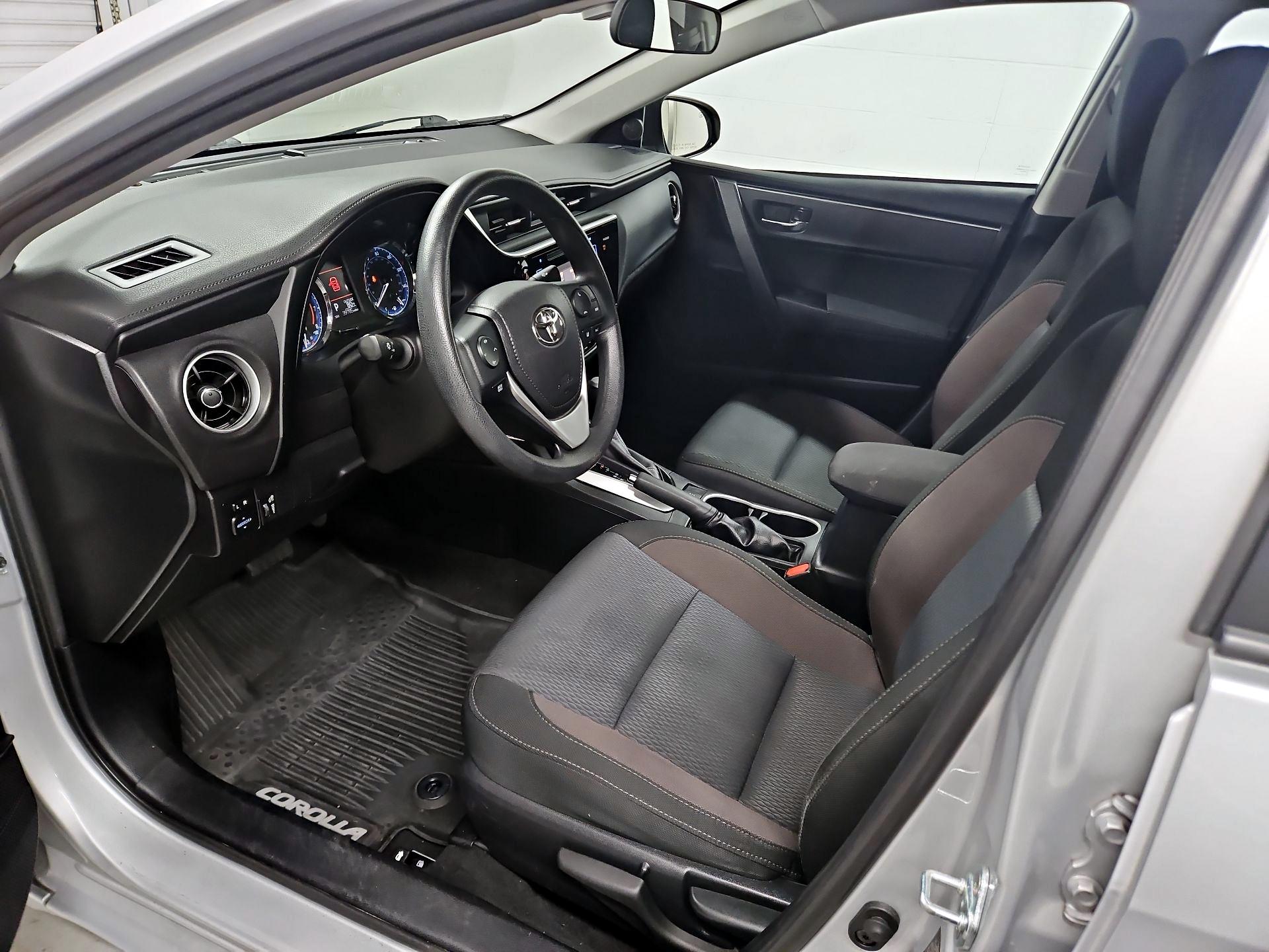 Thumbnail: 2017 Toyota Corolla - 11