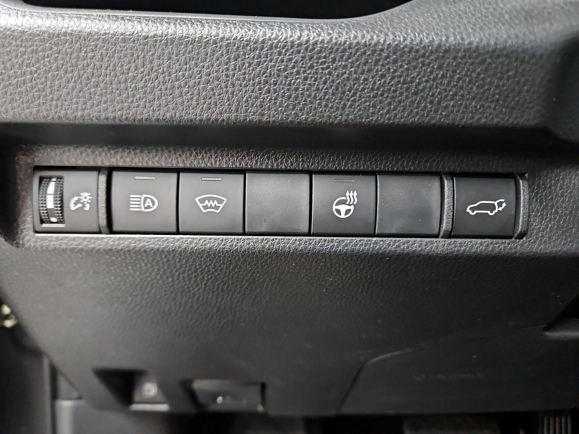 Thumbnail: 2025 Toyota RAV4 - 13