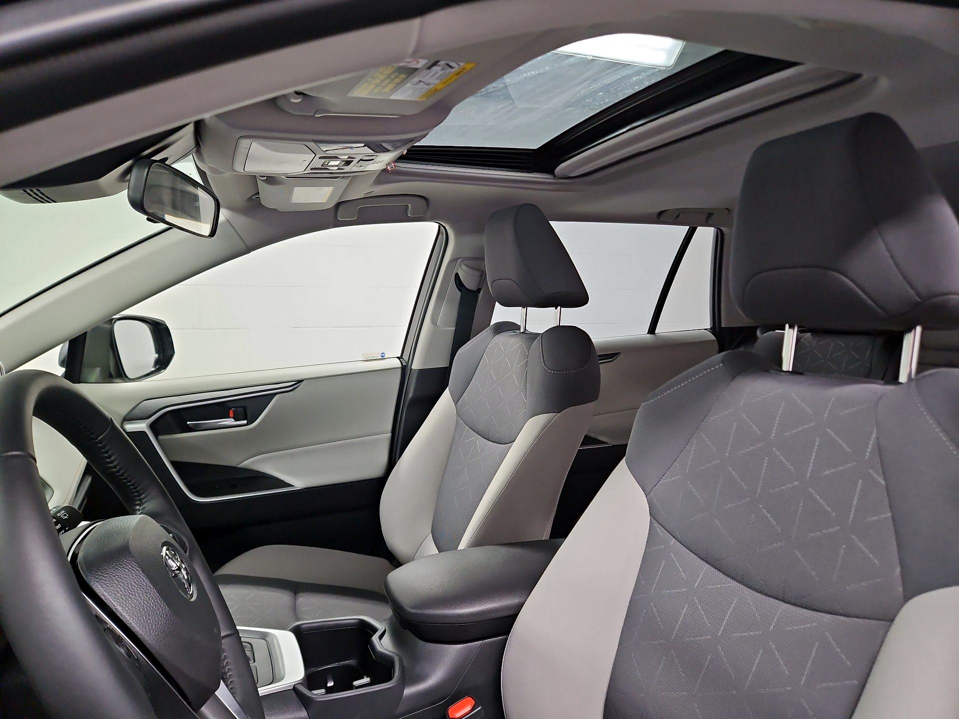 Thumbnail: 2025 Toyota RAV4 - 19