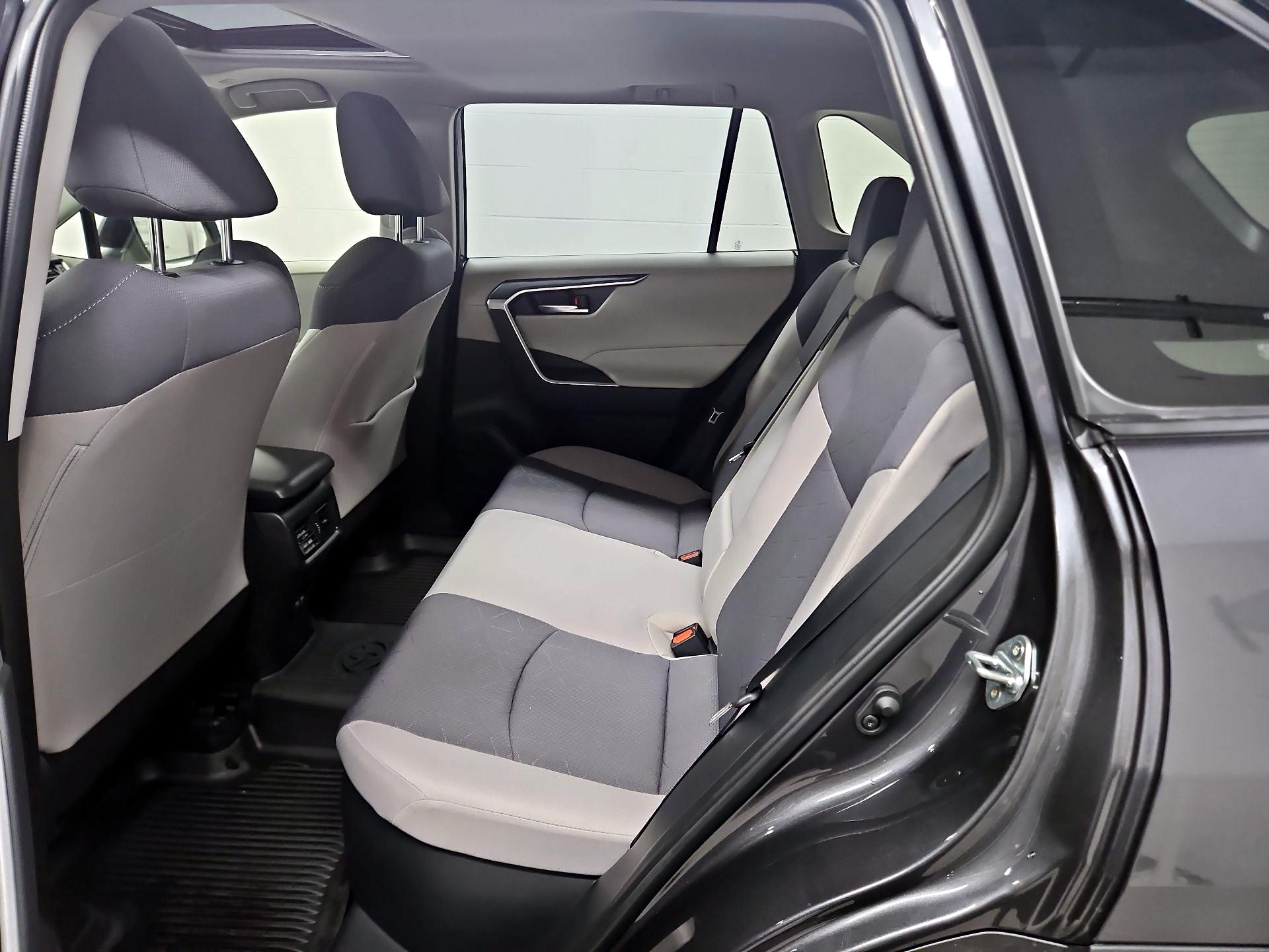 Thumbnail: 2025 Toyota RAV4 - 20