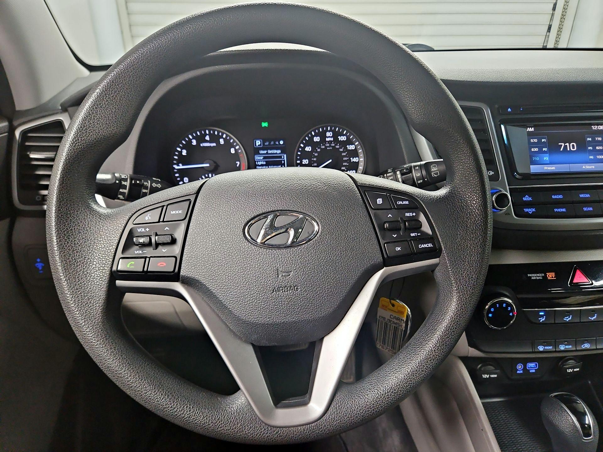 Thumbnail: 2017 Hyundai Tucson - 10