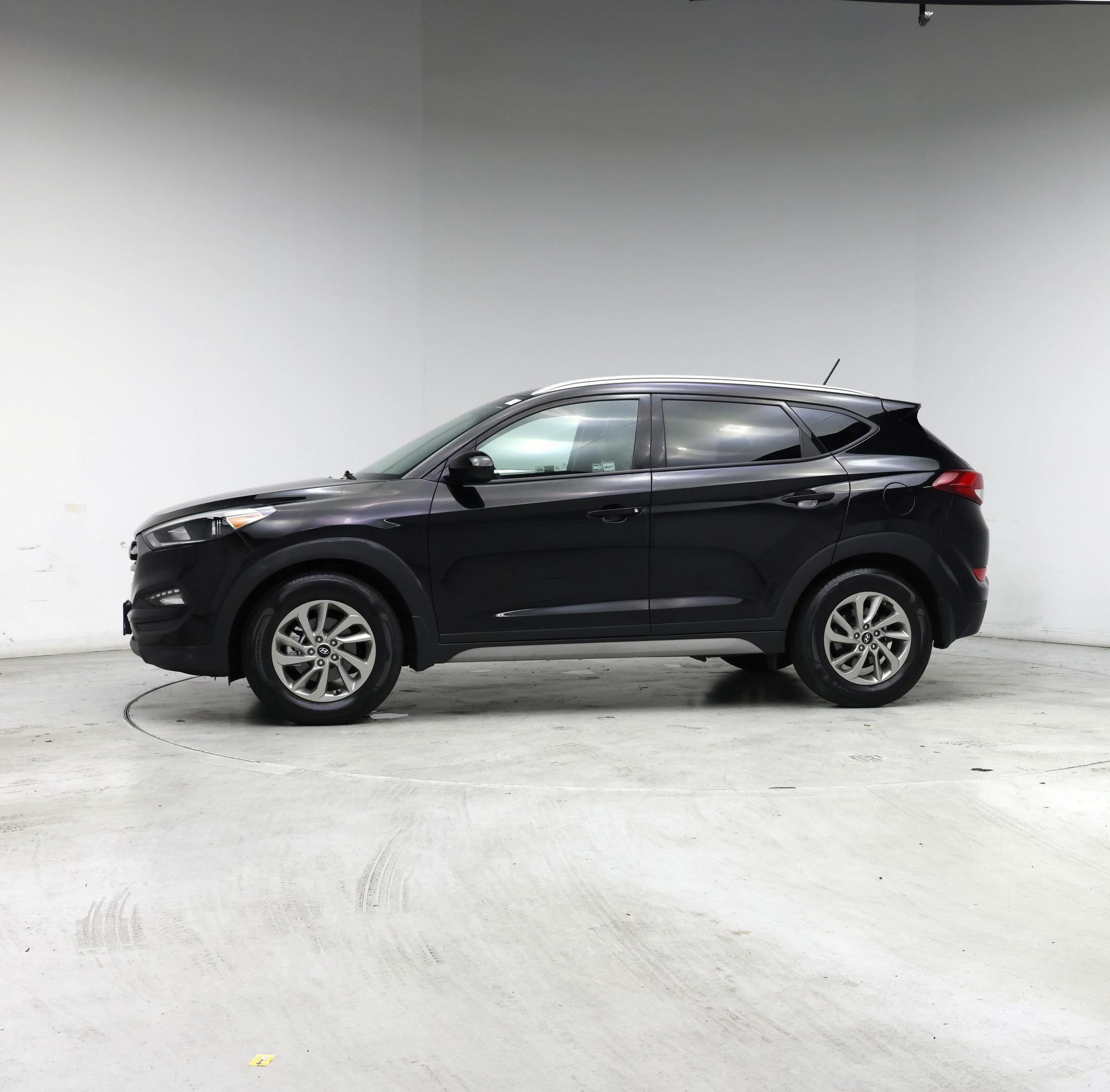 Thumbnail: 2017 Hyundai Tucson - 3