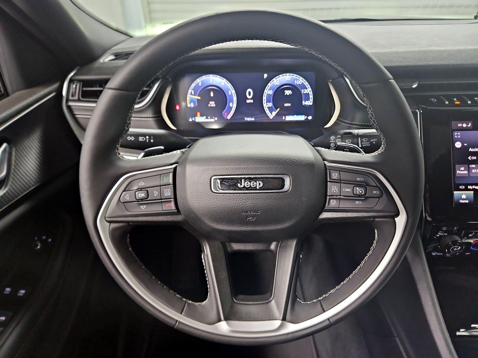 Thumbnail: 2024 Jeep Grand Cherokee L - 10