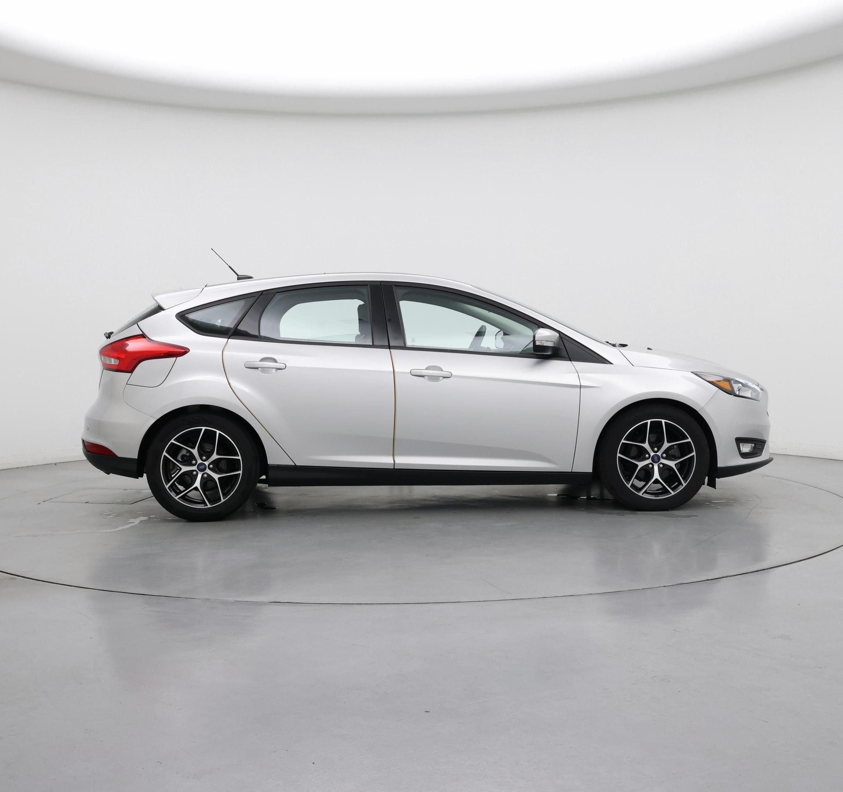Thumbnail: 2017 Ford Focus - 7