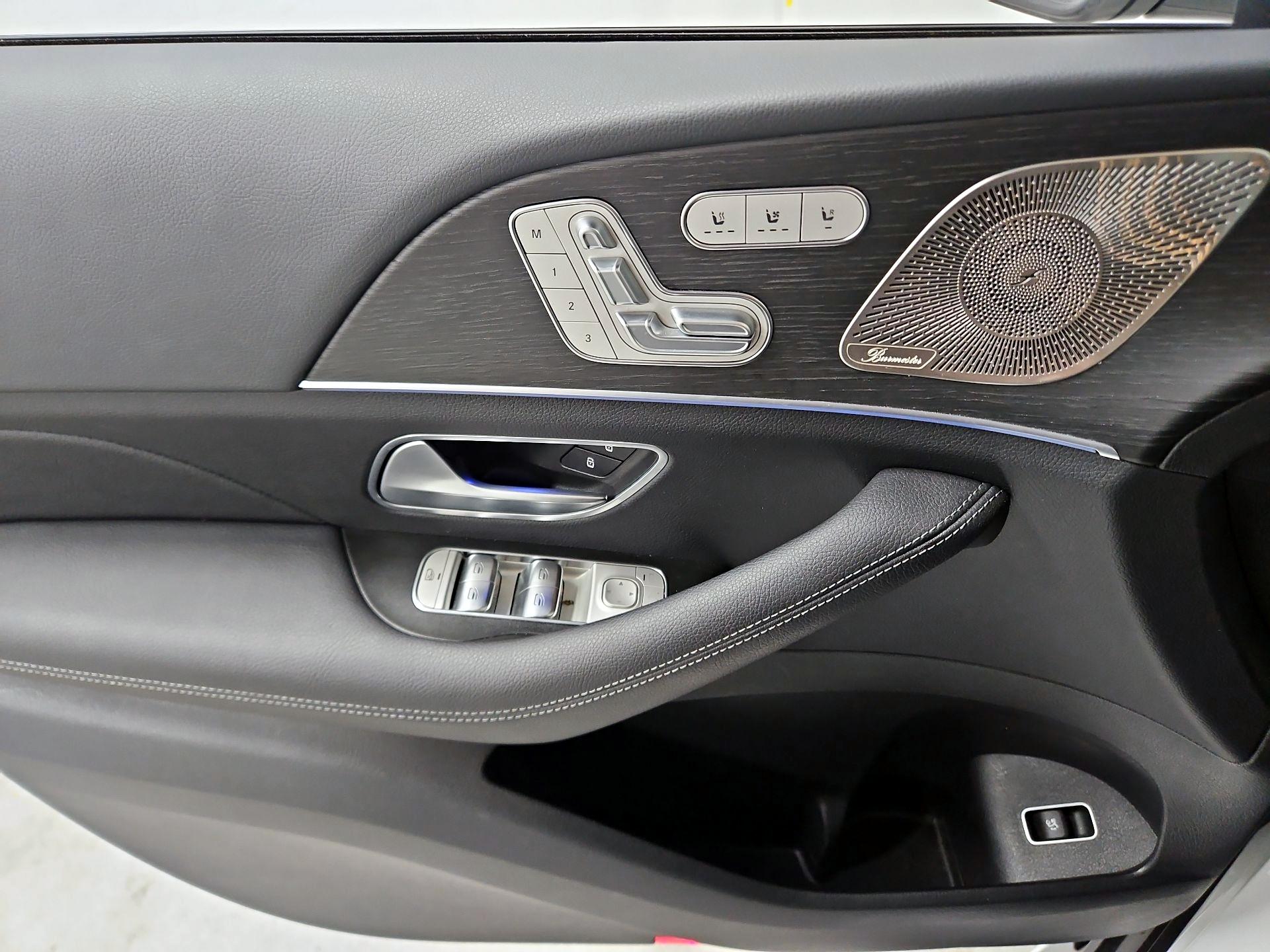 Thumbnail: 2024 Mercedes-Benz GLS - 12
