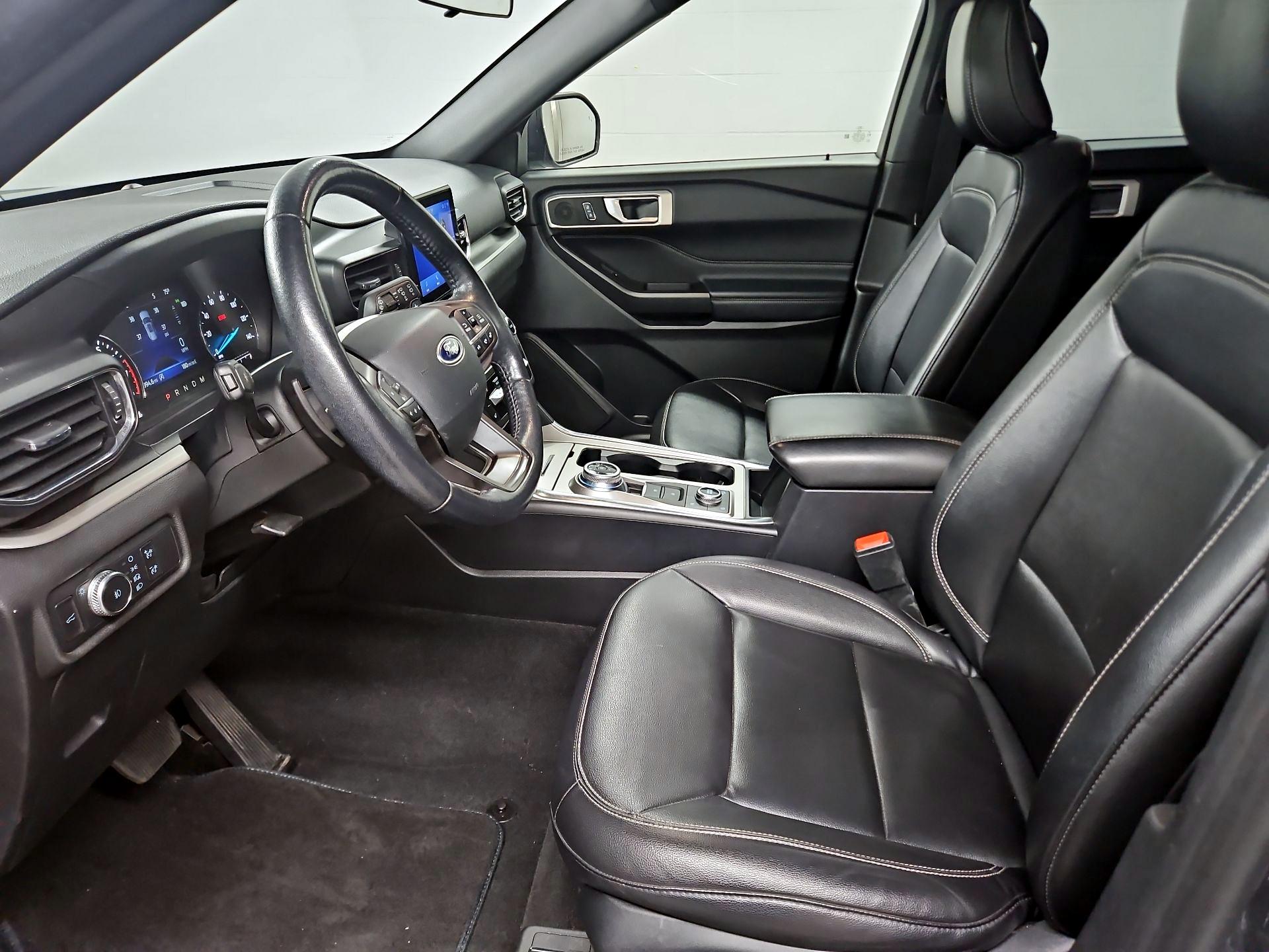 Thumbnail: 2020 Ford Explorer - 11