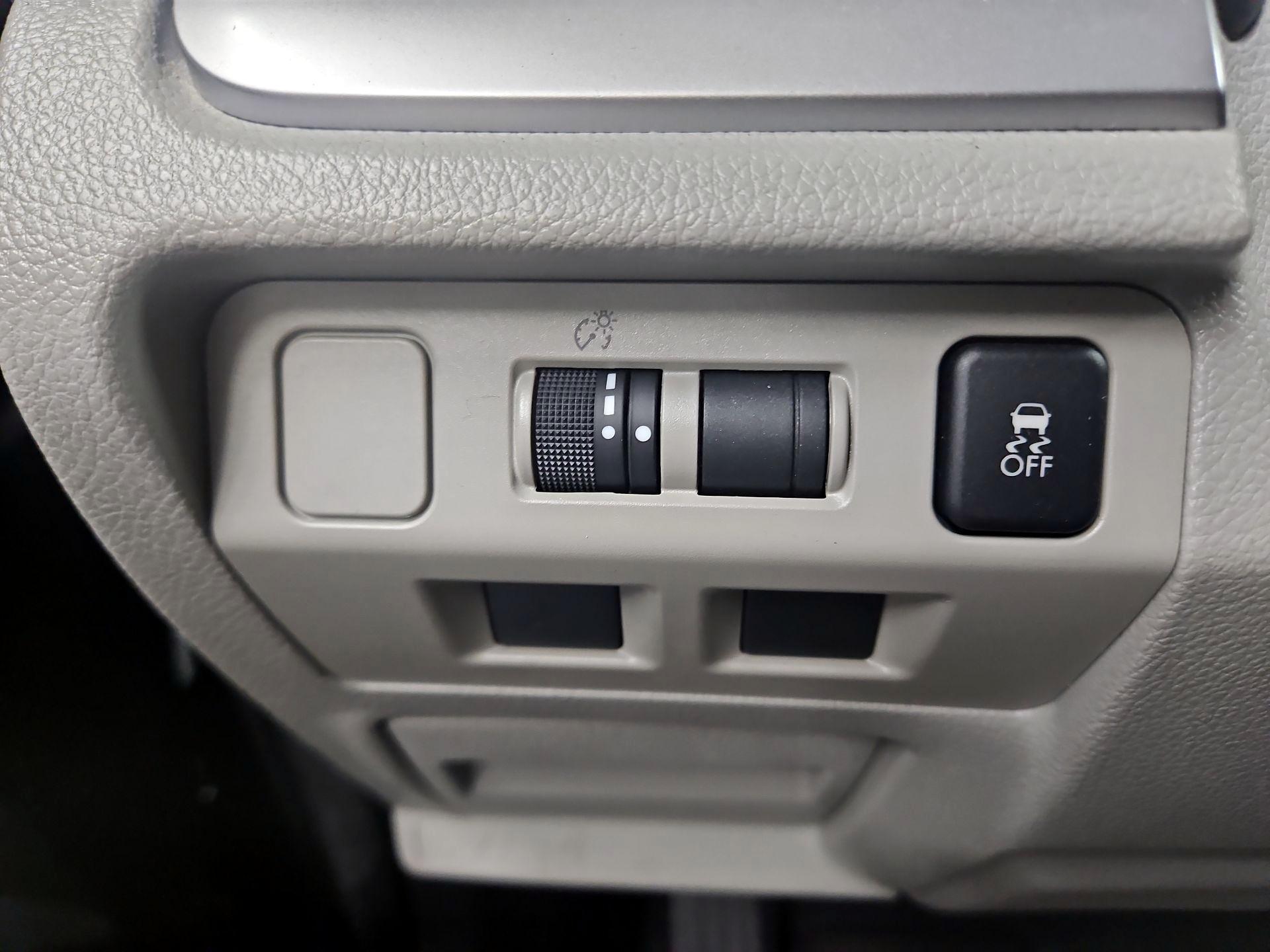 Thumbnail: 2017 Subaru Forester - 13