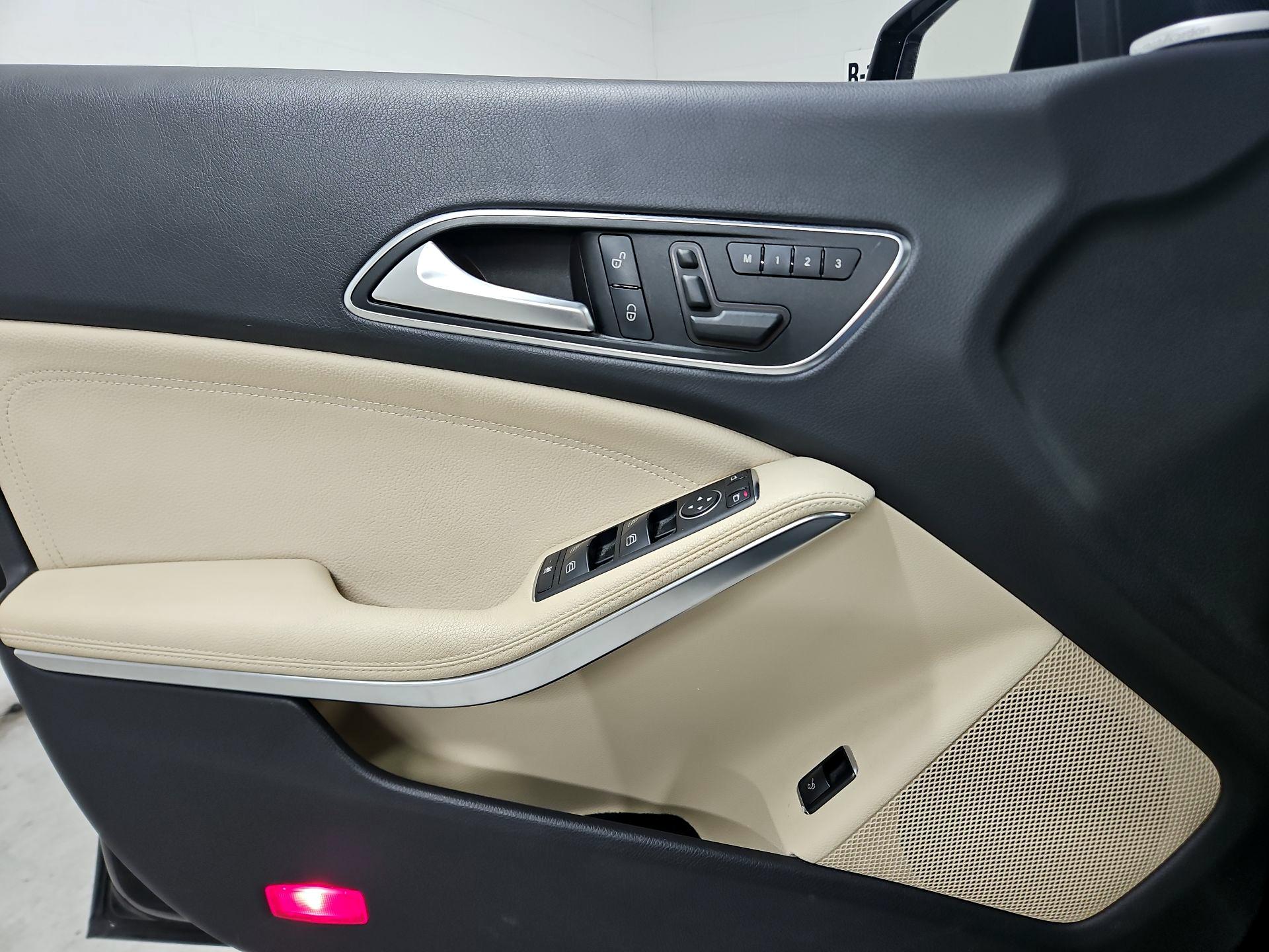 Thumbnail: 2014 Mercedes-Benz CLA - 12