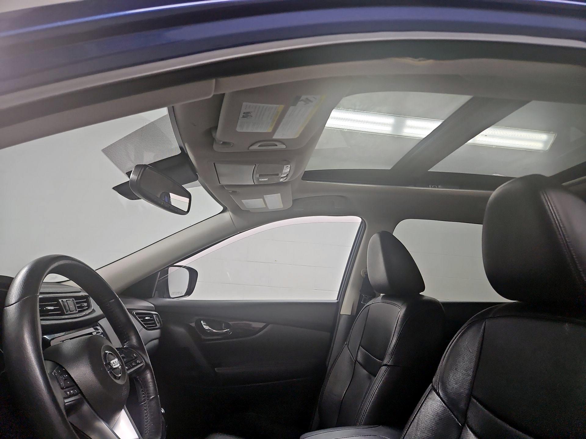 Thumbnail: 2018 Nissan Rogue - 20