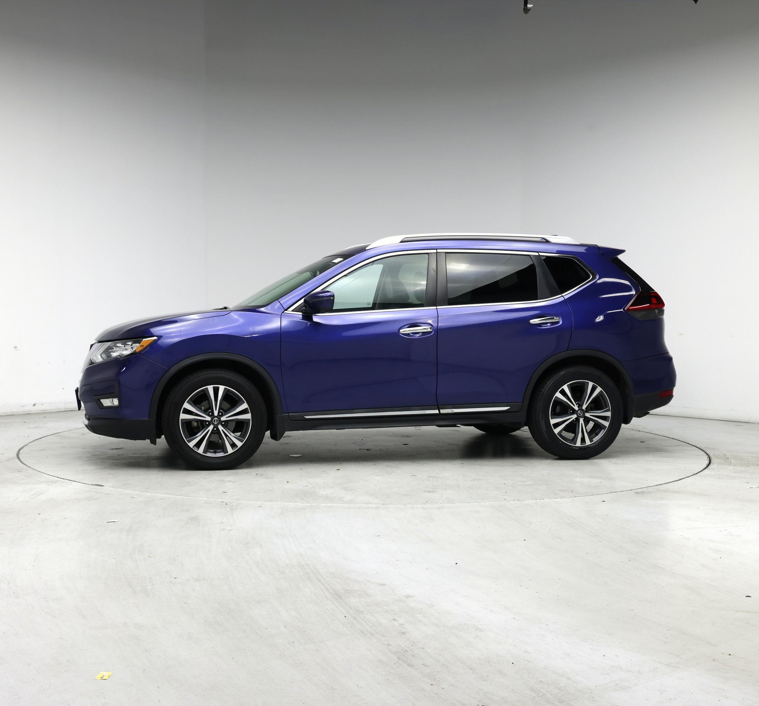 Thumbnail: 2018 Nissan Rogue - 3