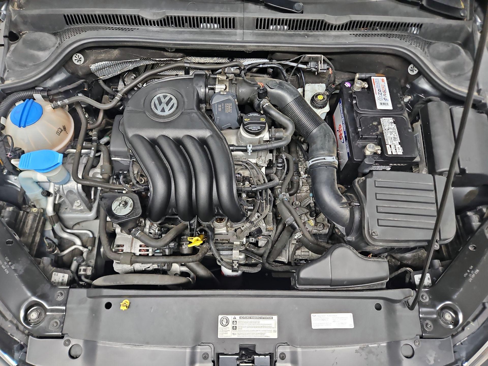 Thumbnail: 2014 Volkswagen Jetta - 20