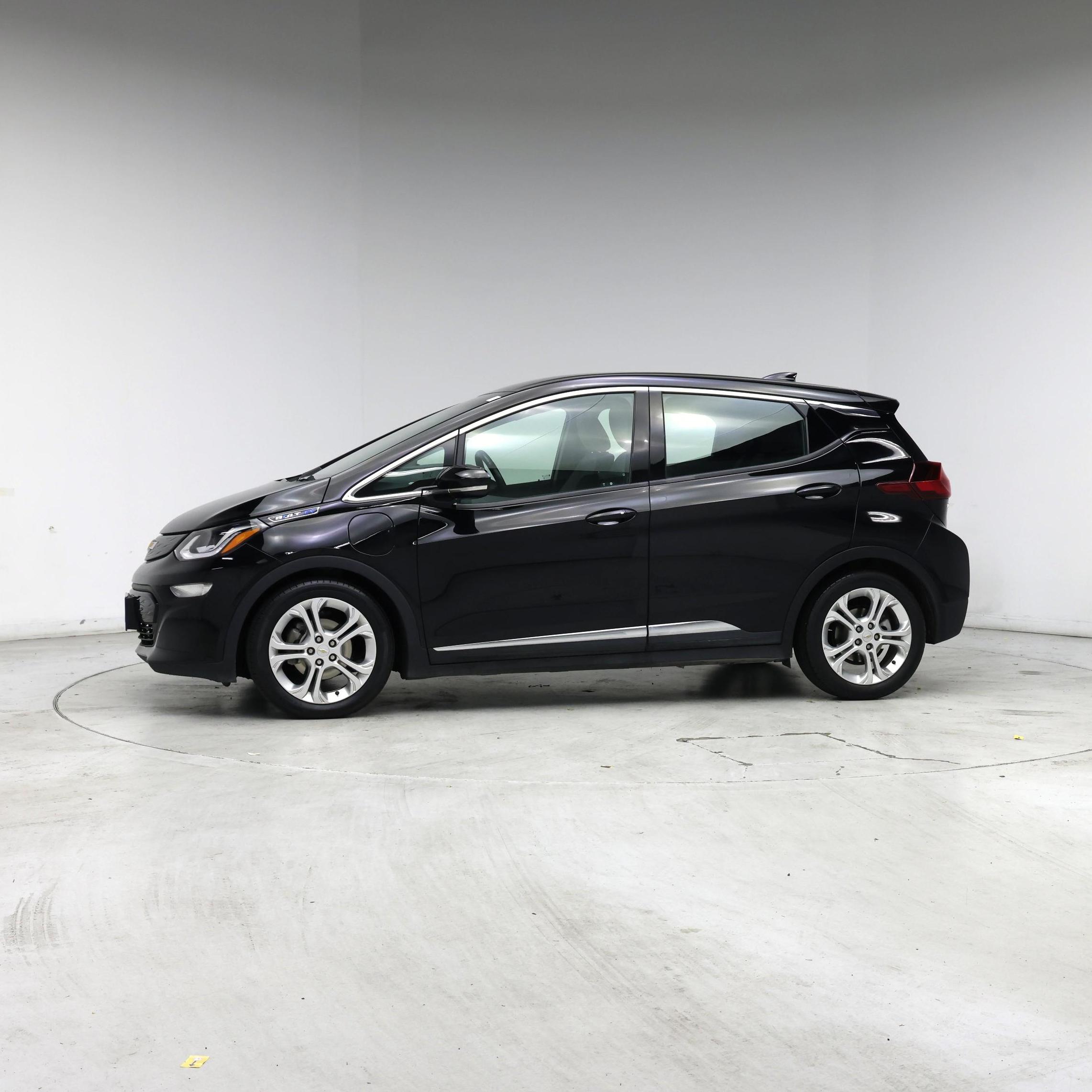 Thumbnail: 2021 Chevrolet Bolt EV - 3