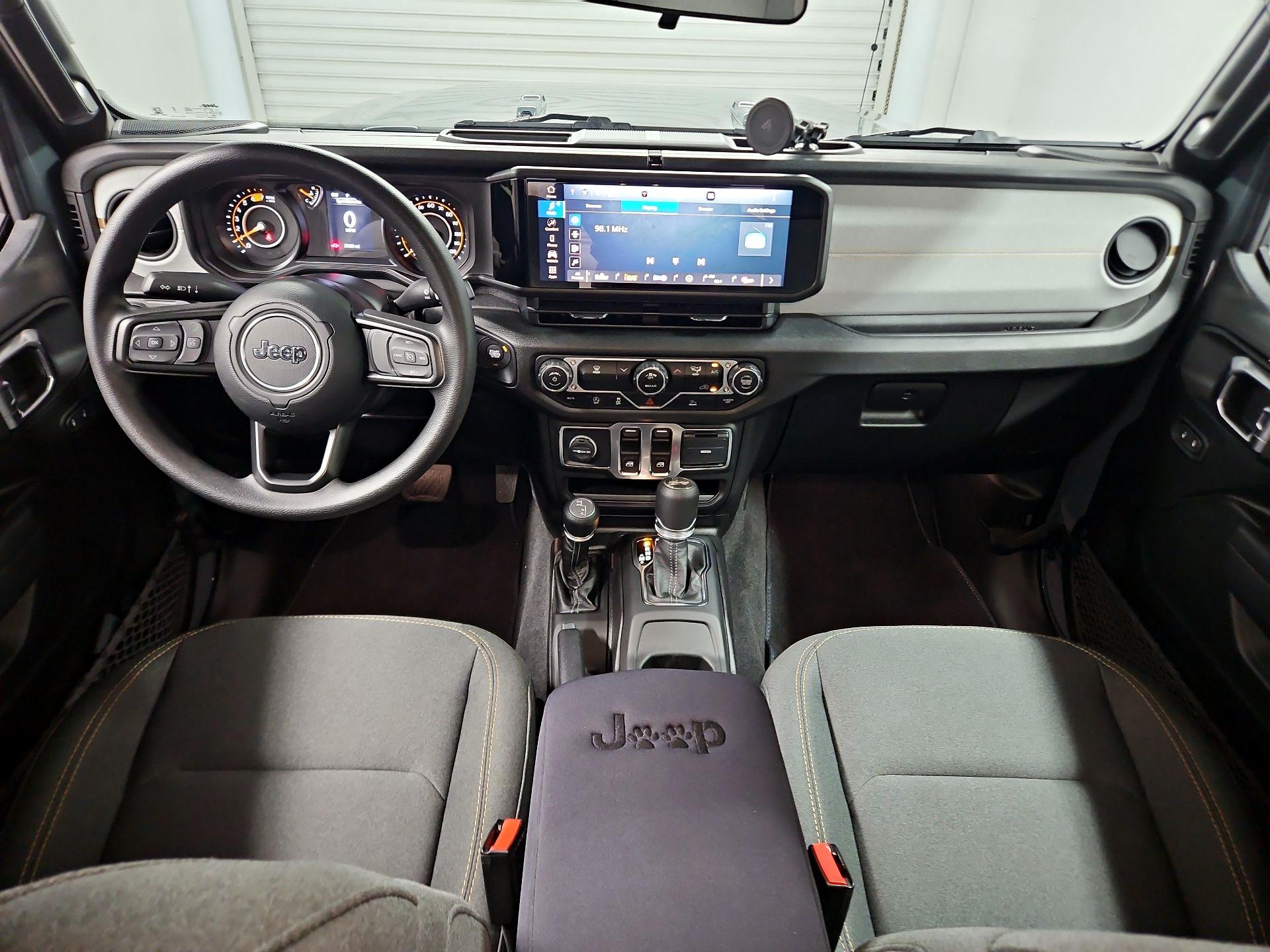 Thumbnail: 2025 Jeep Wrangler - 9