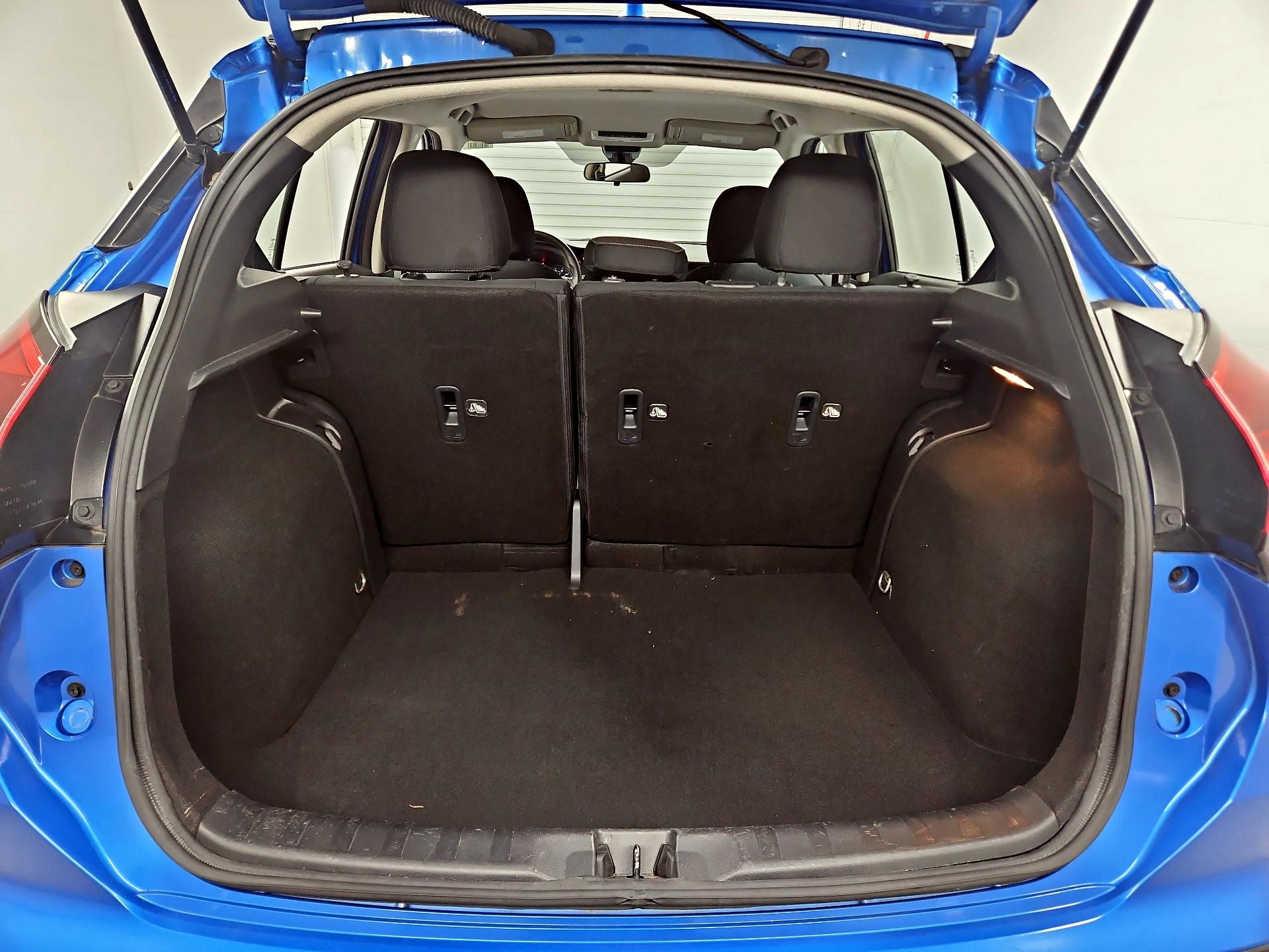 Thumbnail: 2021 Nissan Kicks - 19
