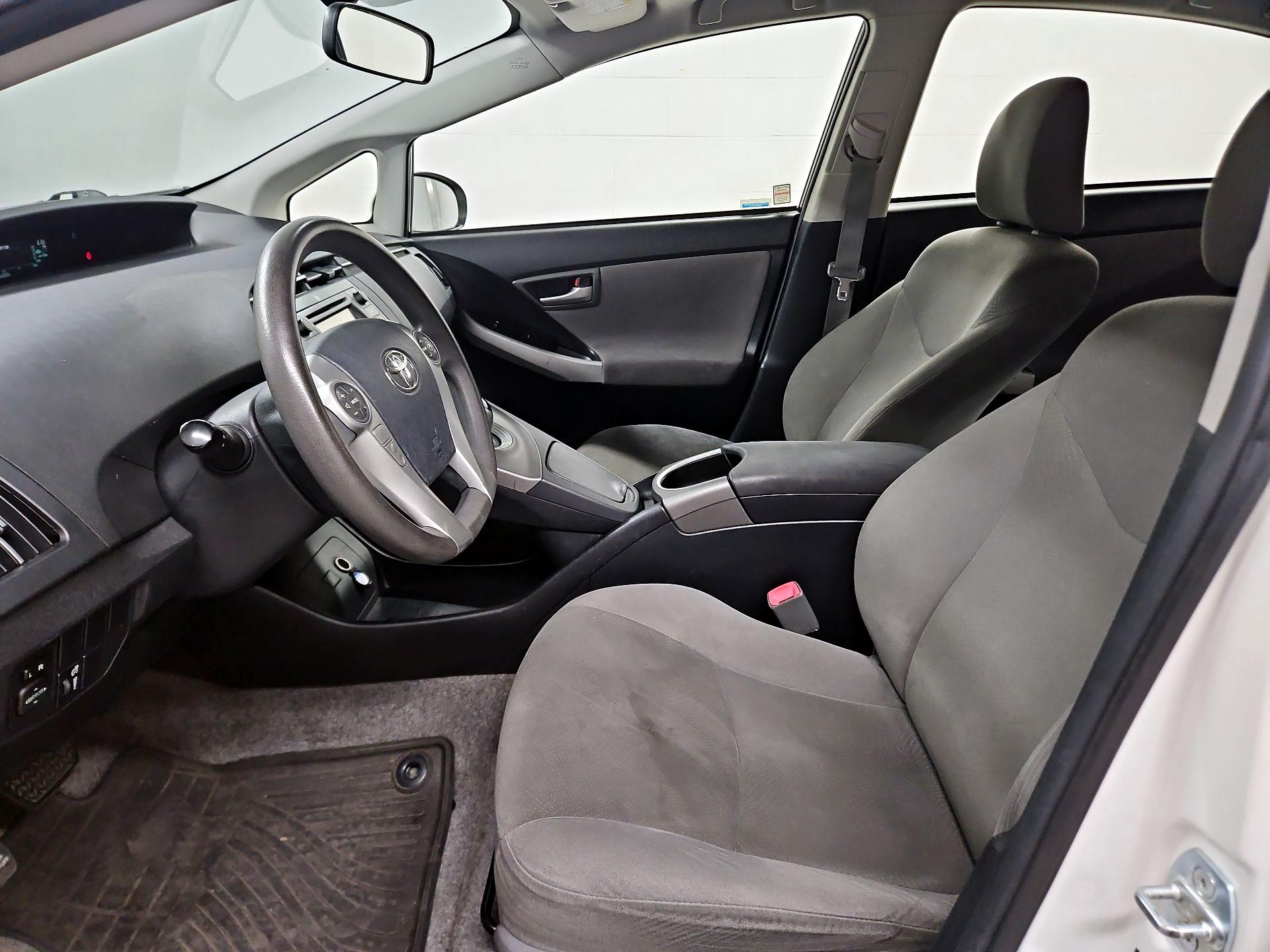 Thumbnail: 2013 Toyota Prius - 11