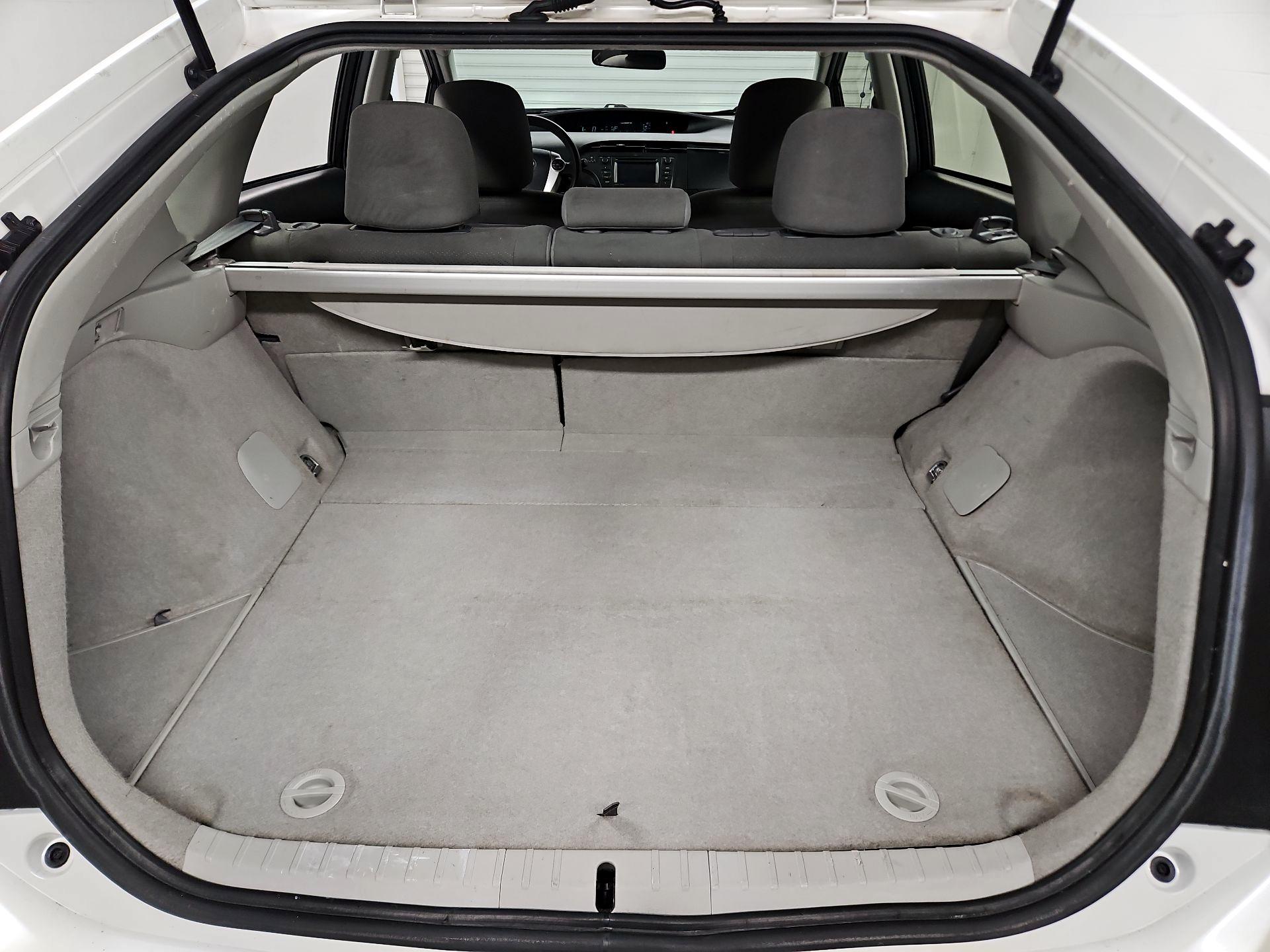Thumbnail: 2013 Toyota Prius - 20