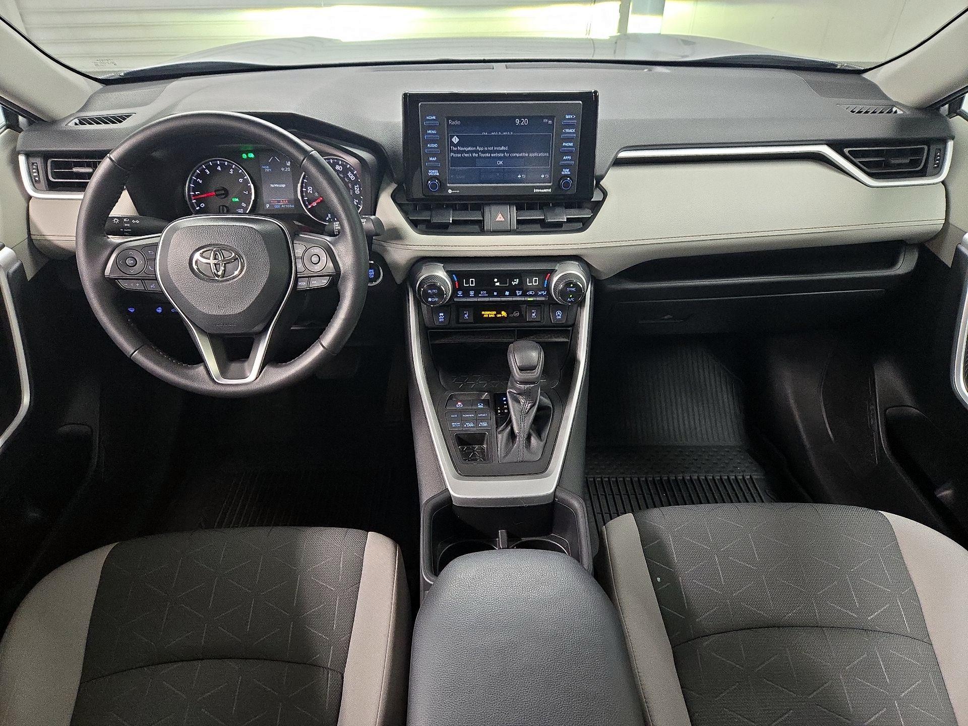 Thumbnail: 2022 Toyota RAV4 - 9