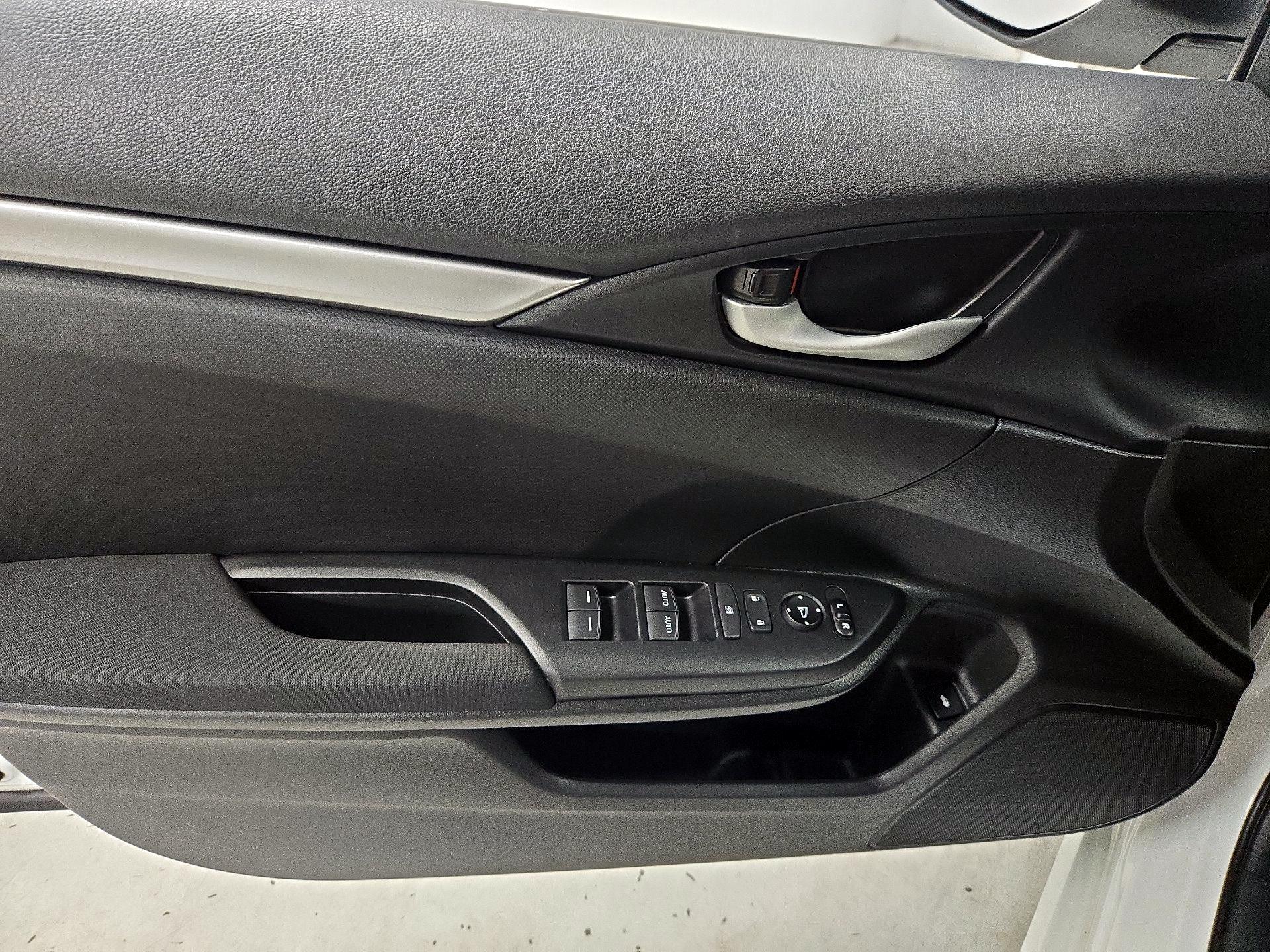 Thumbnail: 2019 Honda Civic - 12