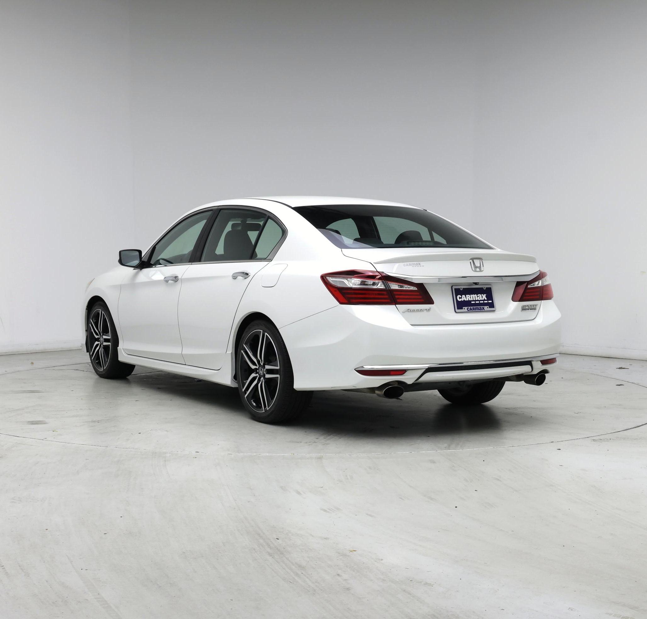 Thumbnail: 2017 Honda Accord - 2